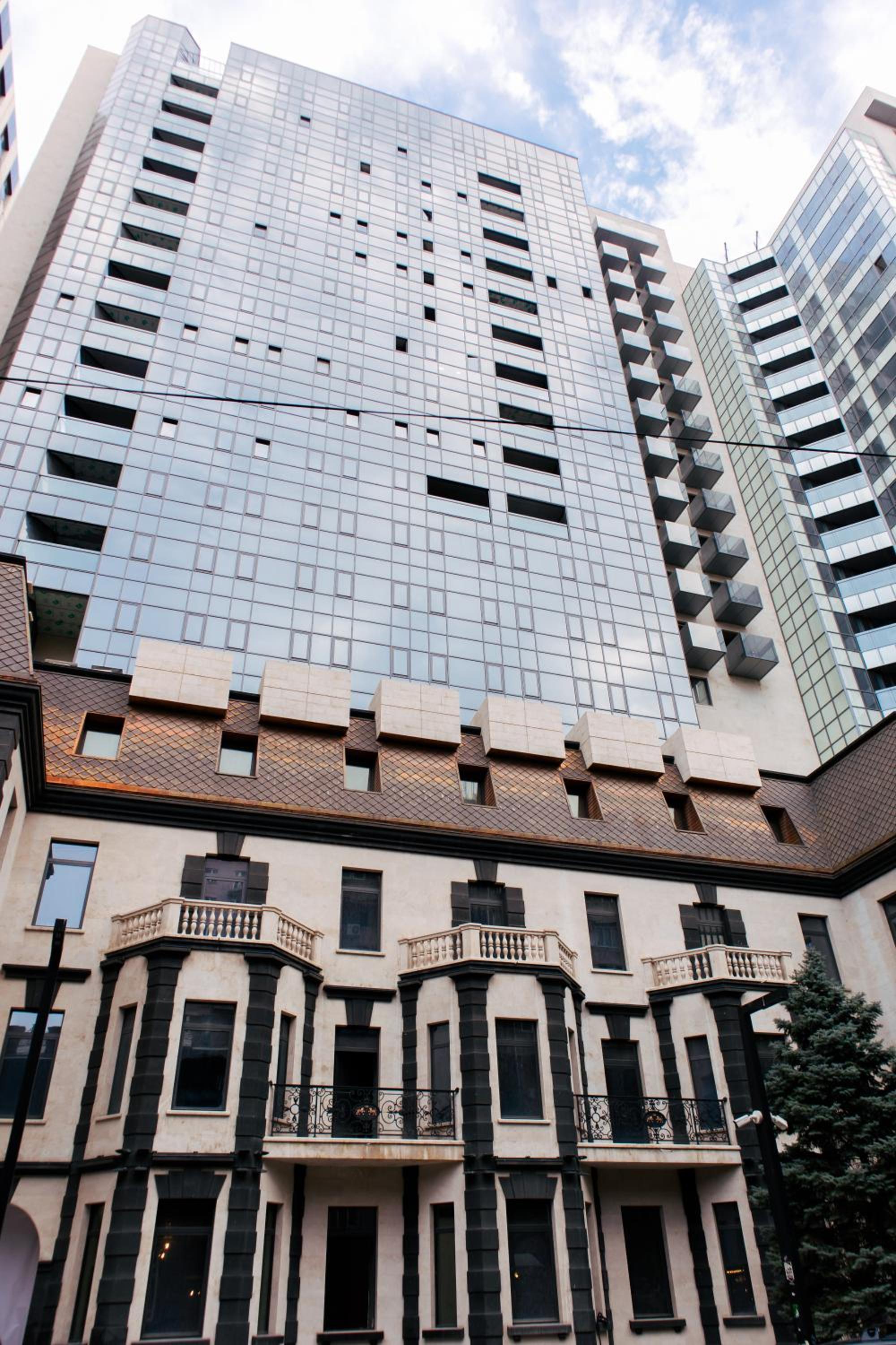 hotelise I SkyGarden Apartment