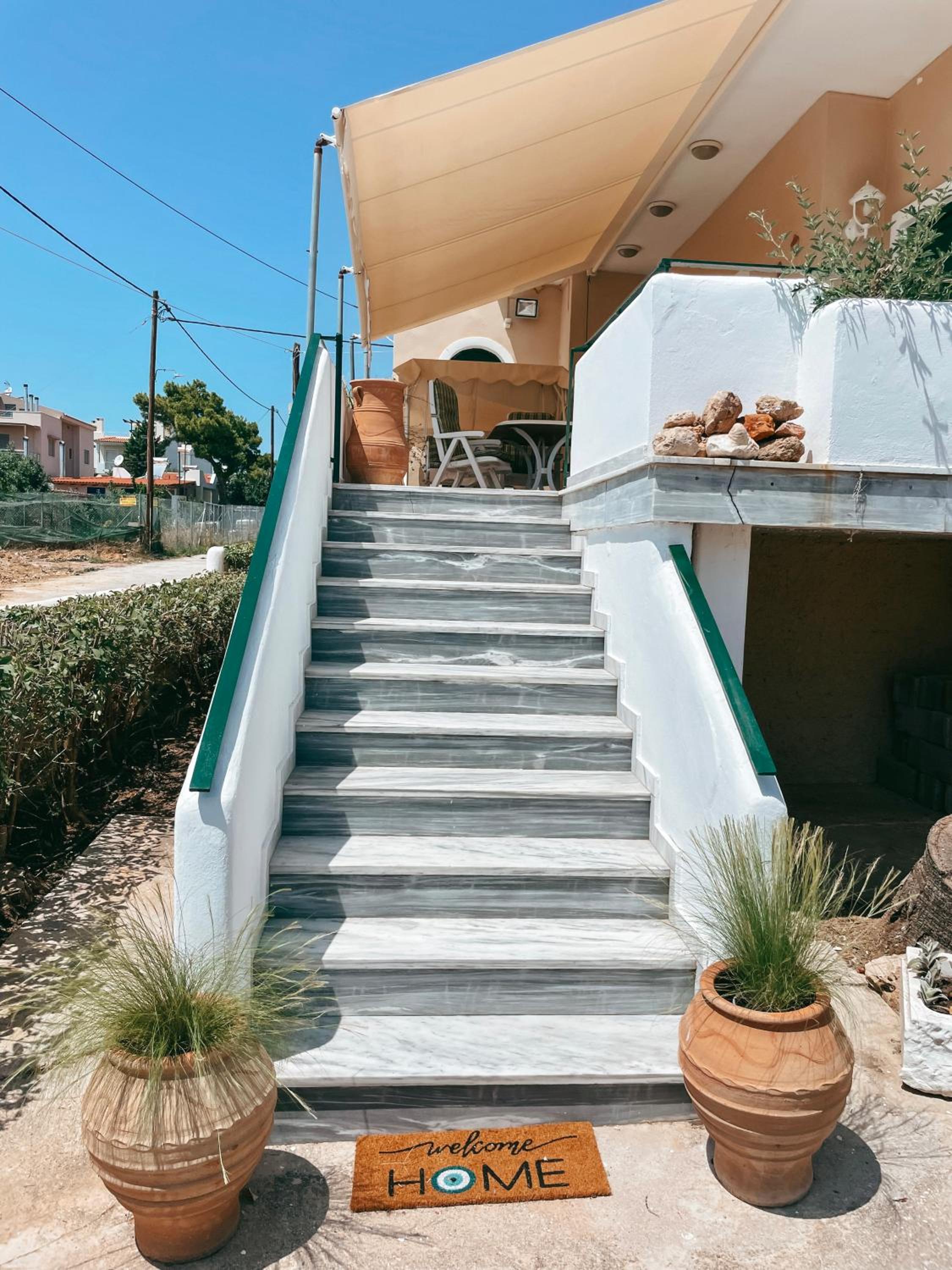 Almare House near Airport