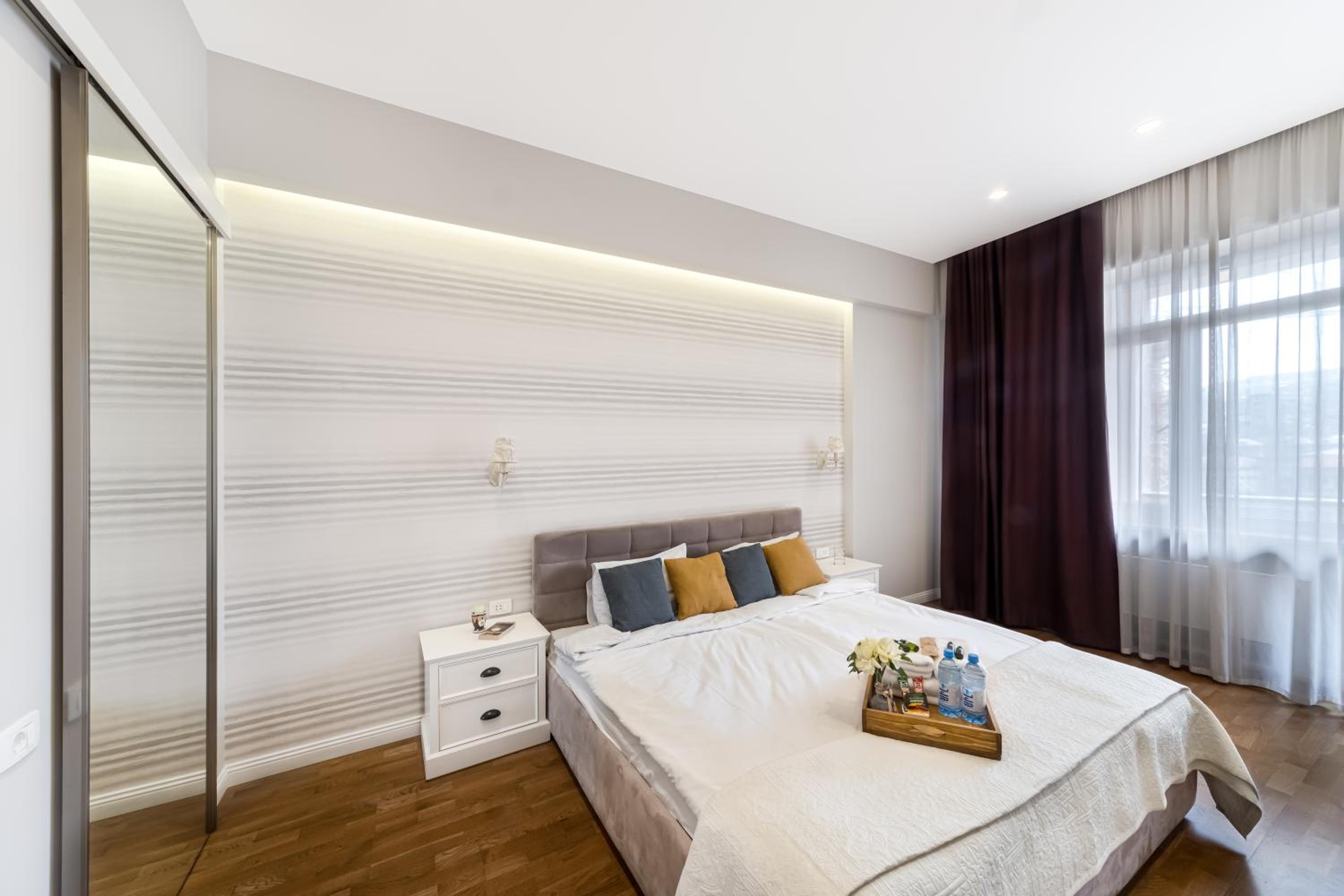 hotelise I Soho Apartment