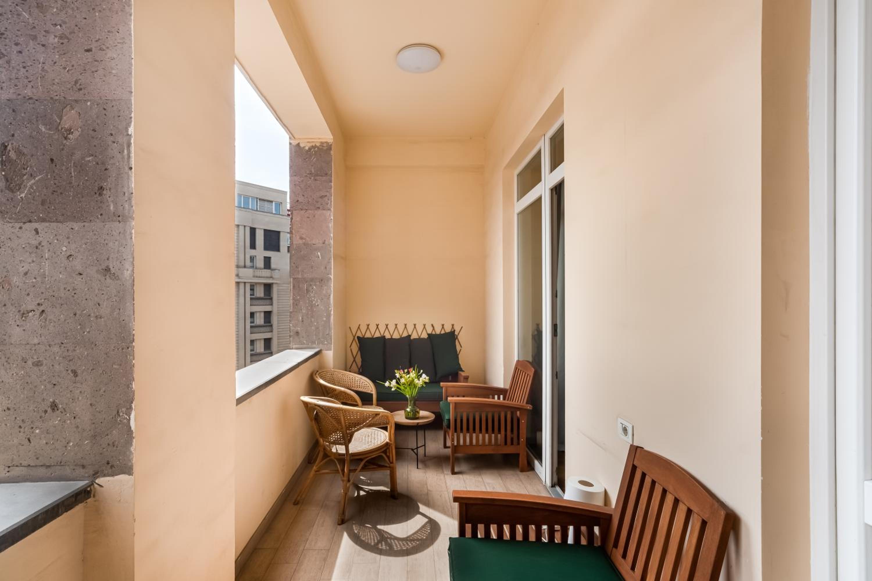 hotelise I Soho Apartment