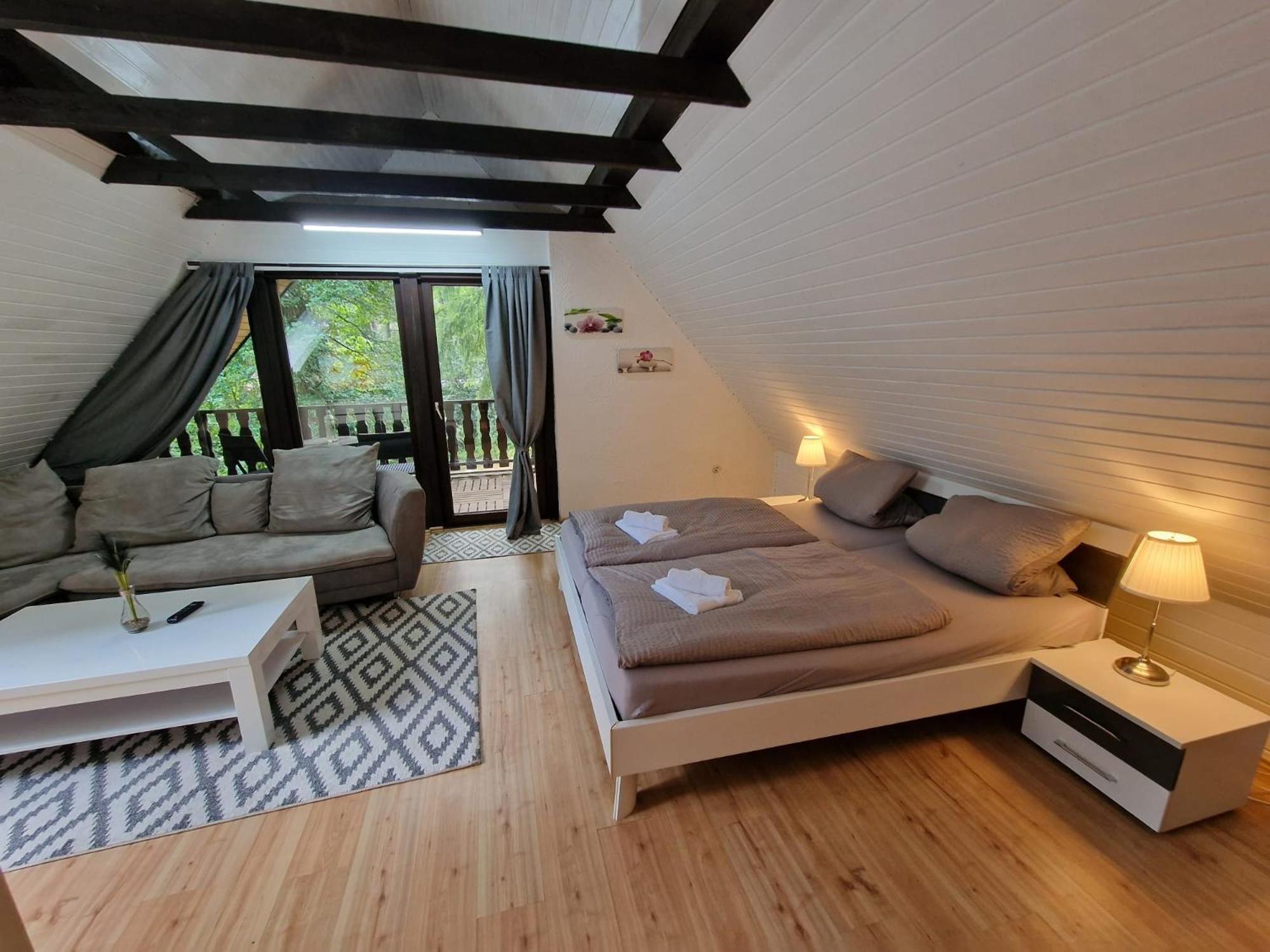 Ferienhaus Thymian in Hatten bei Oldenburg - Idyllische Waldlage