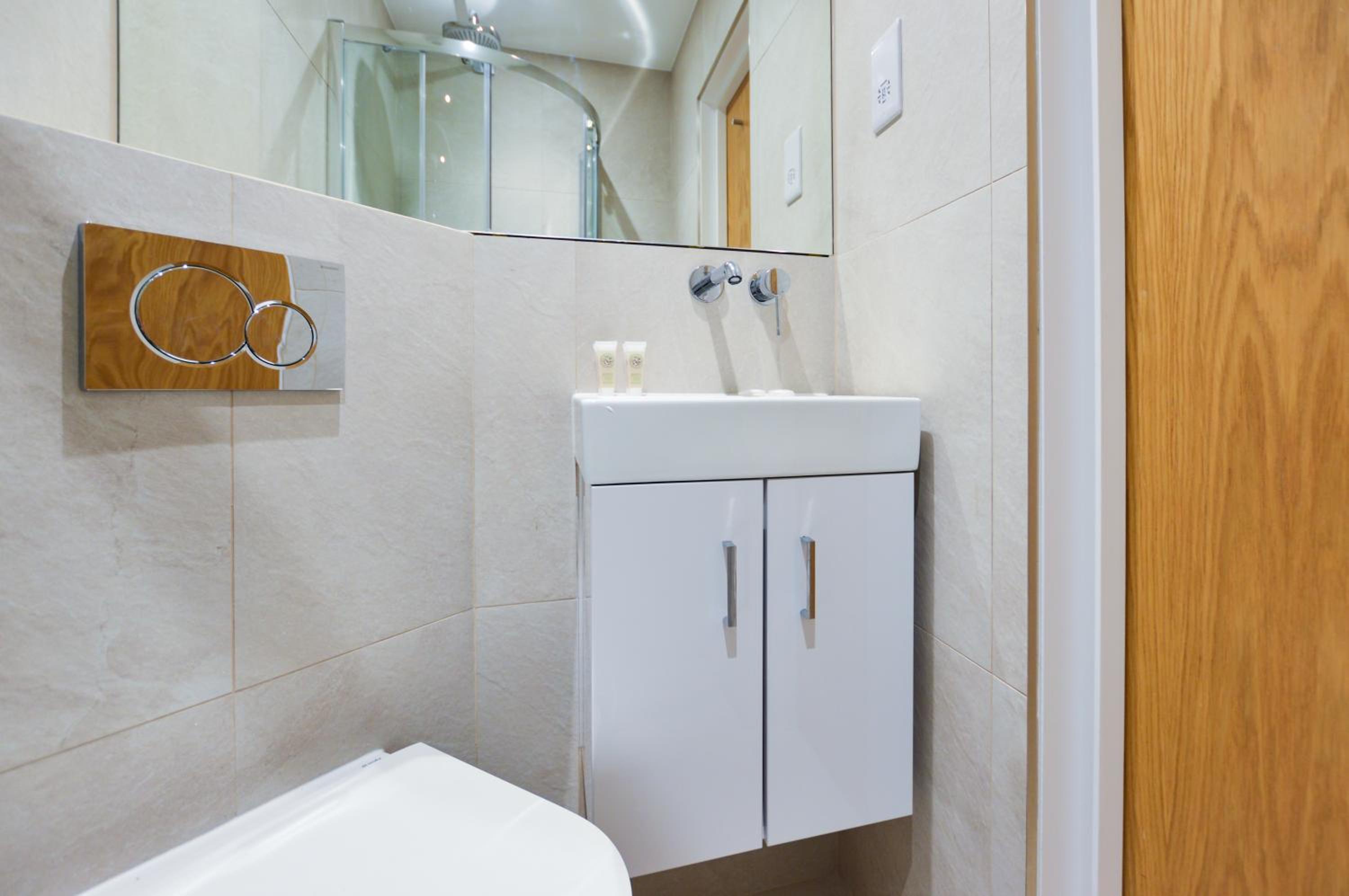 Queensborough Terrace Serviced Apartments by Concept Apartments