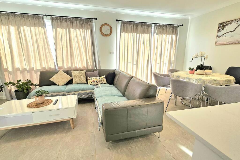 Elegant & Convenient New House at Leppington