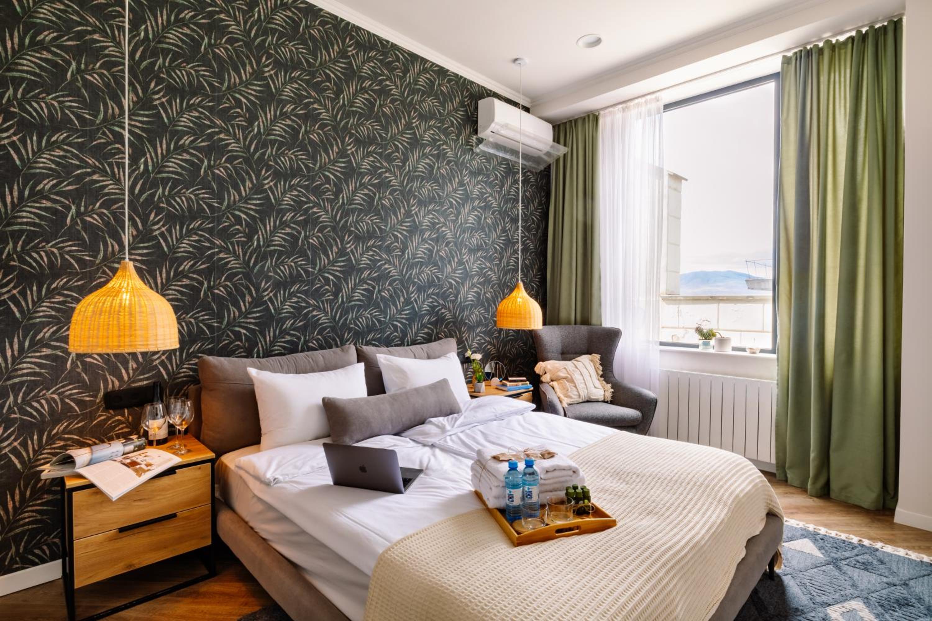 hotelise I Penthouse Apartment