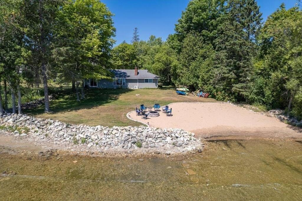 Beautiful home on Lake Michigan, near Escanaba view 4
