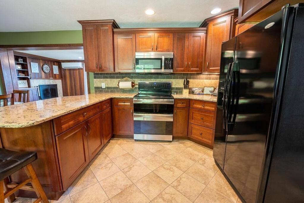 Beautiful home on Lake Michigan, near Escanaba view 5