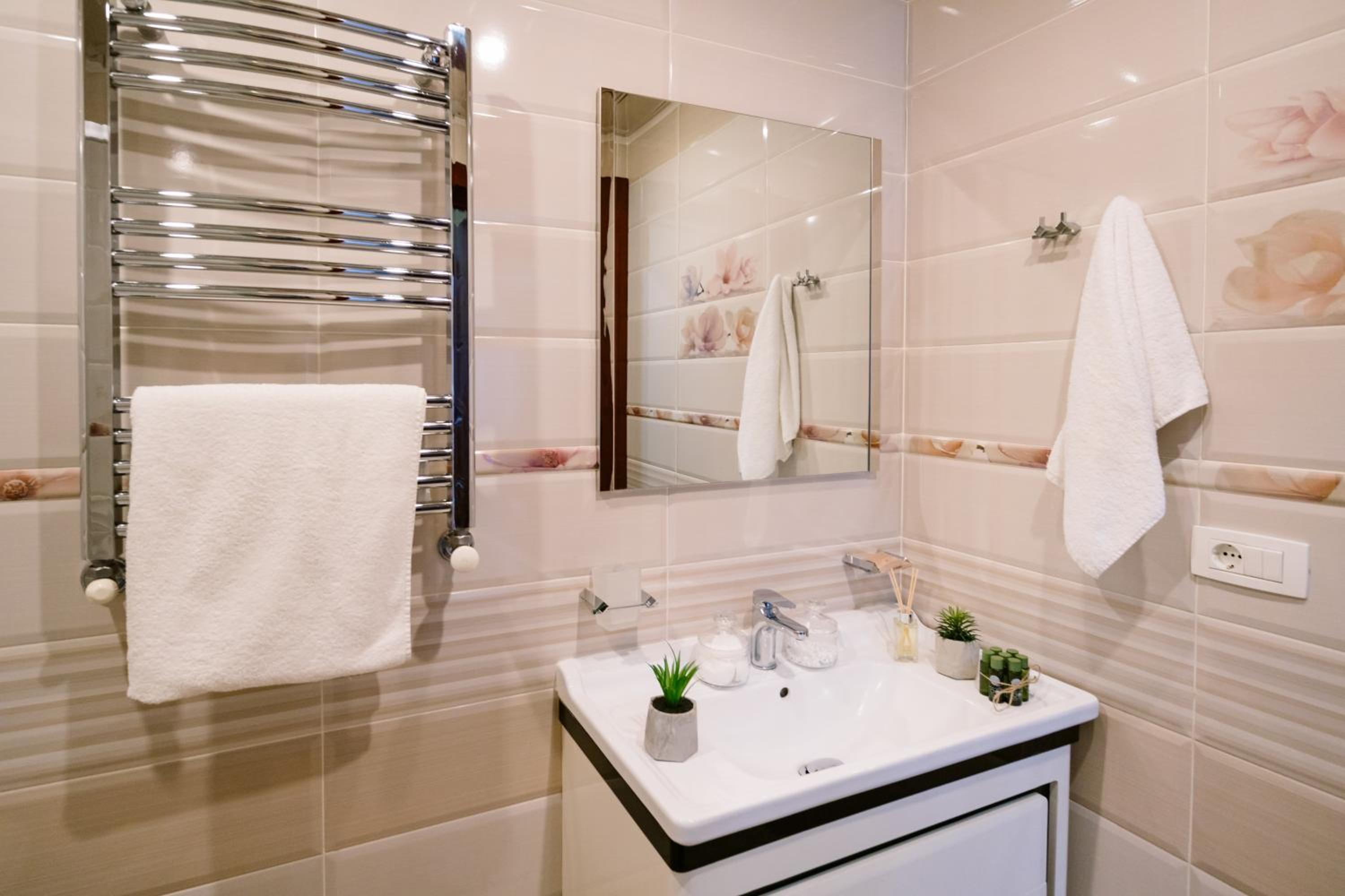 hotelise I The Paragon Apartment