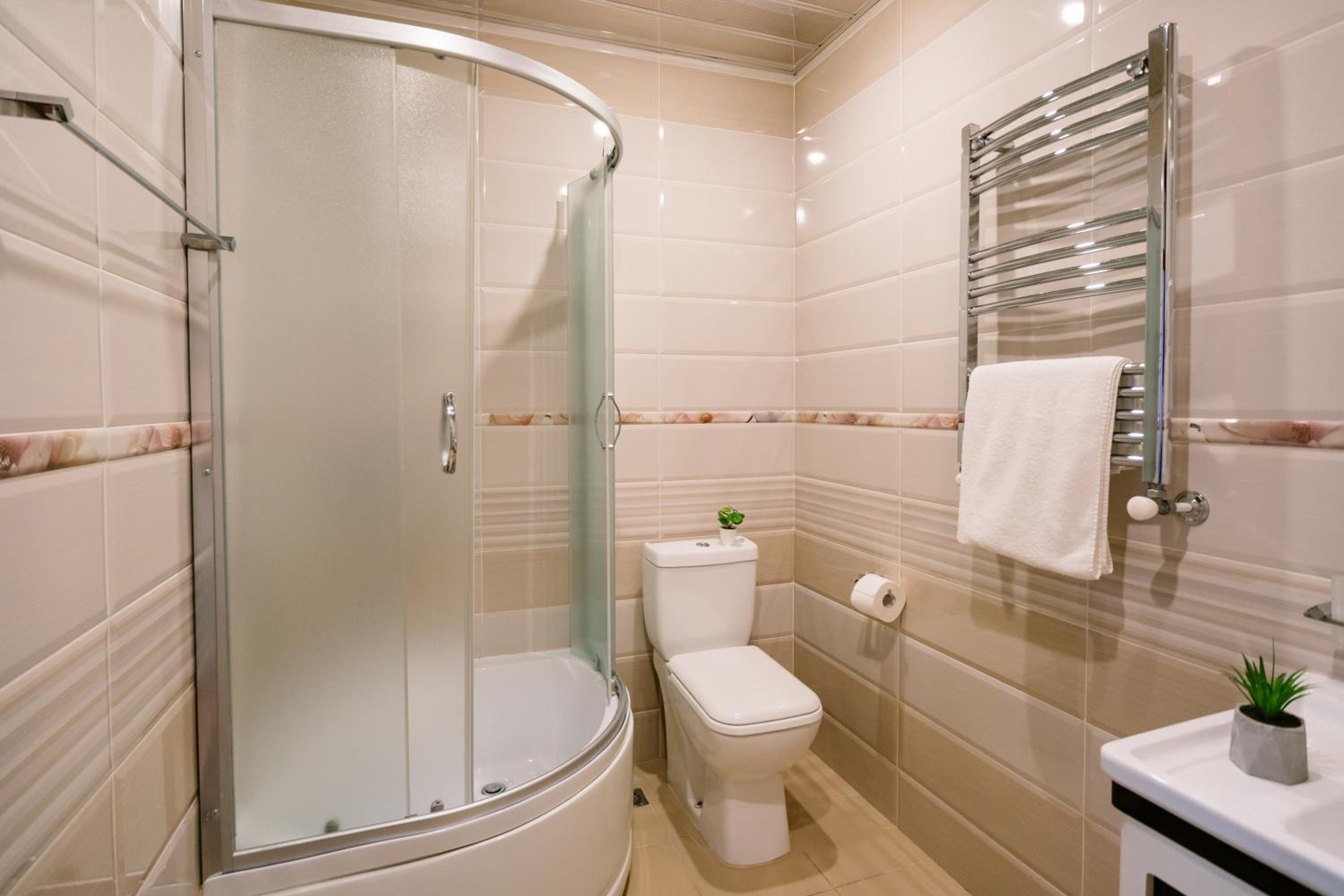 hotelise I The Paragon Apartment