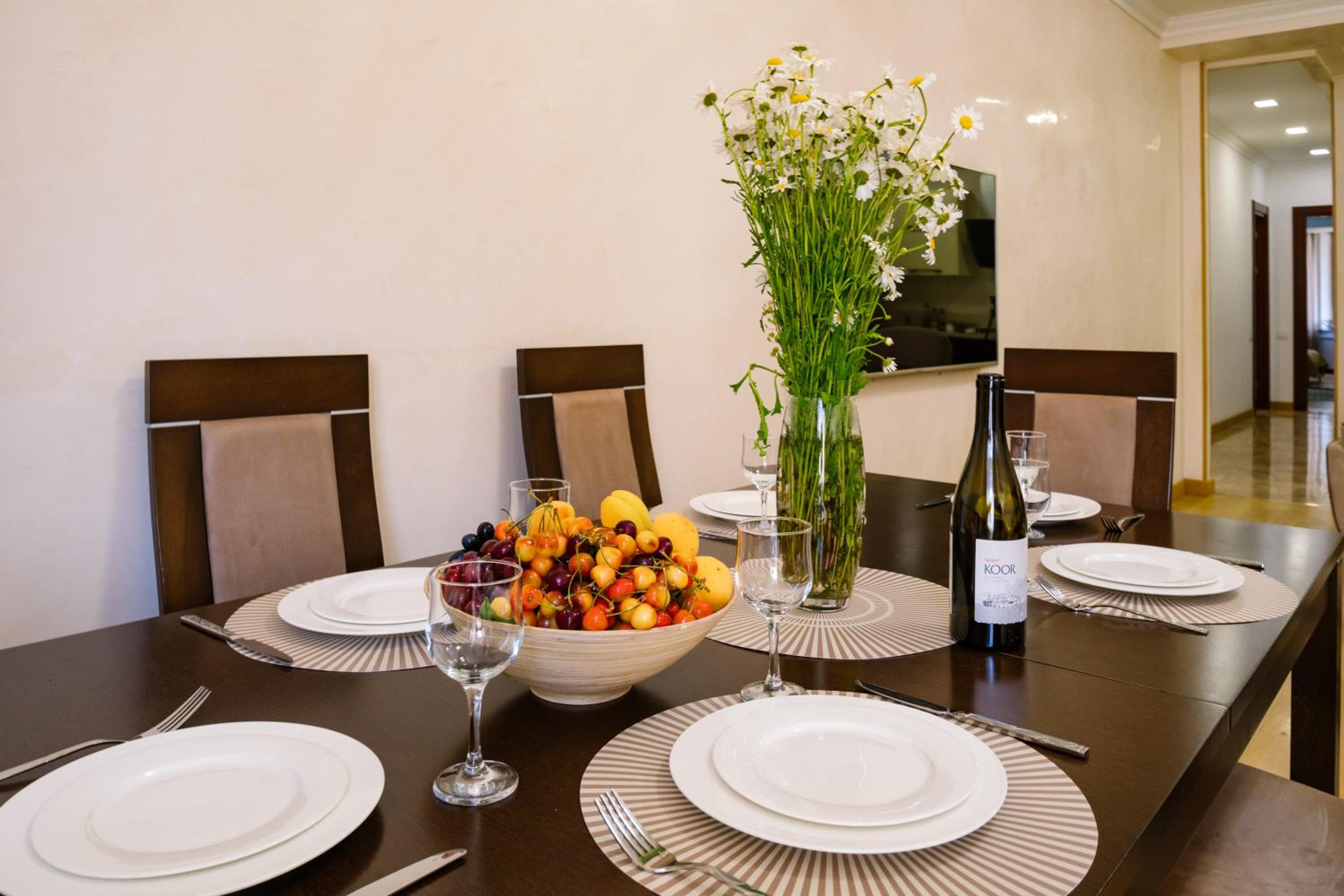 hotelise I The Paragon Apartment
