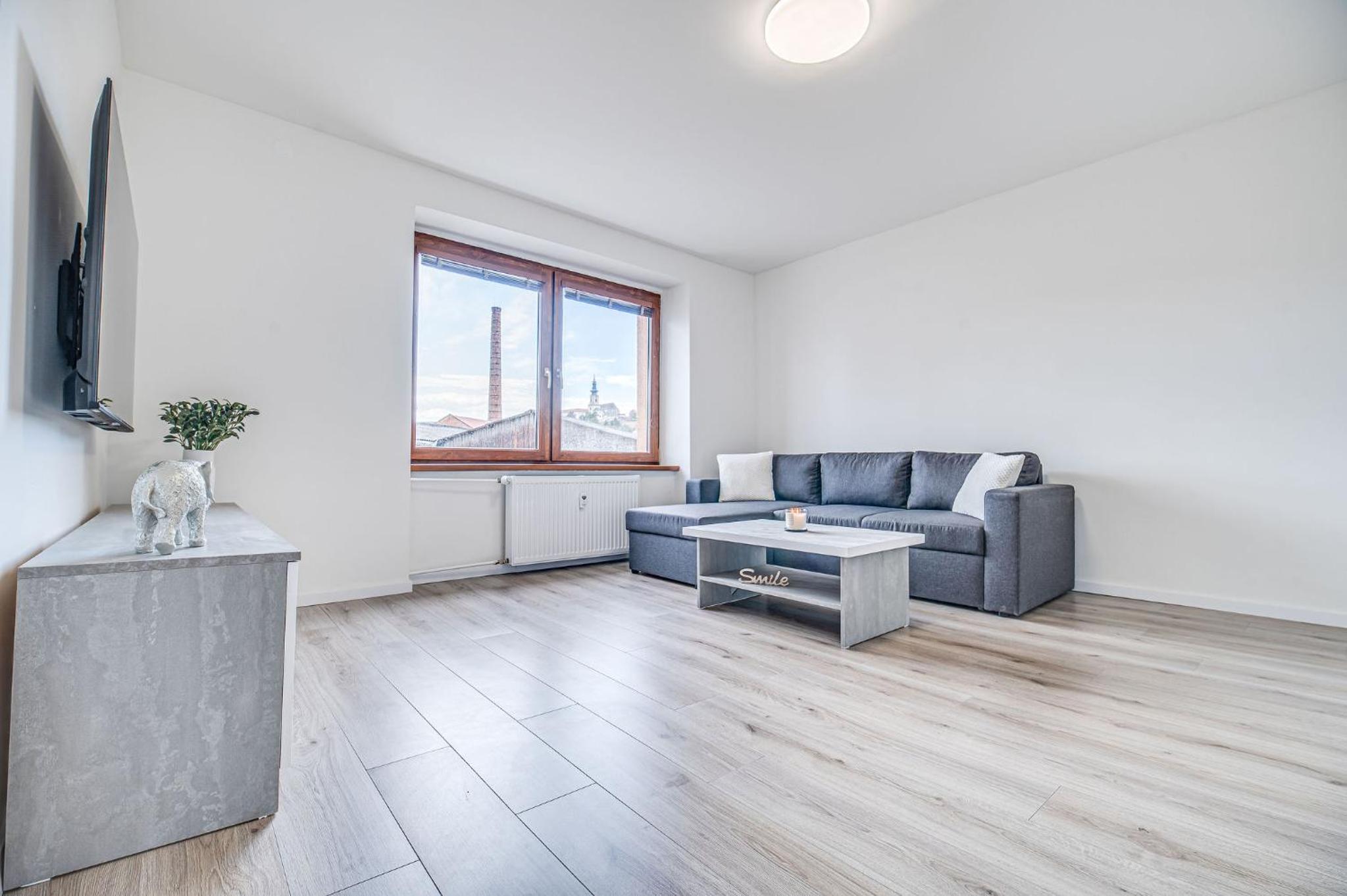 Nitra Castle Suite - Modern Elegance & Serenity view 5