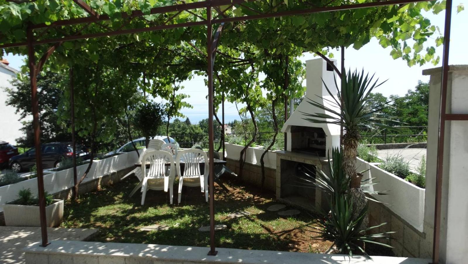 Almar Apartment