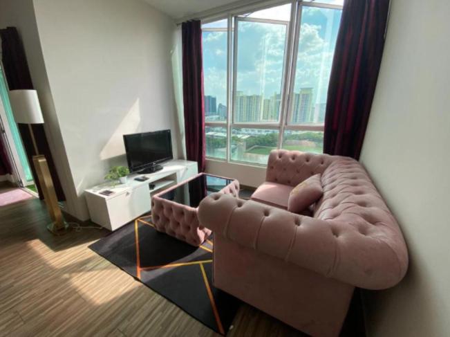 Honeymoon Suite By A Legacy Hotel - KLCC Lake View