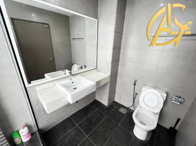 Honeymoon Suite By A Legacy Hotel - KLCC Lake View