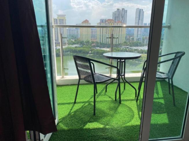 Honeymoon Suite By A Legacy Hotel - KLCC Lake View
