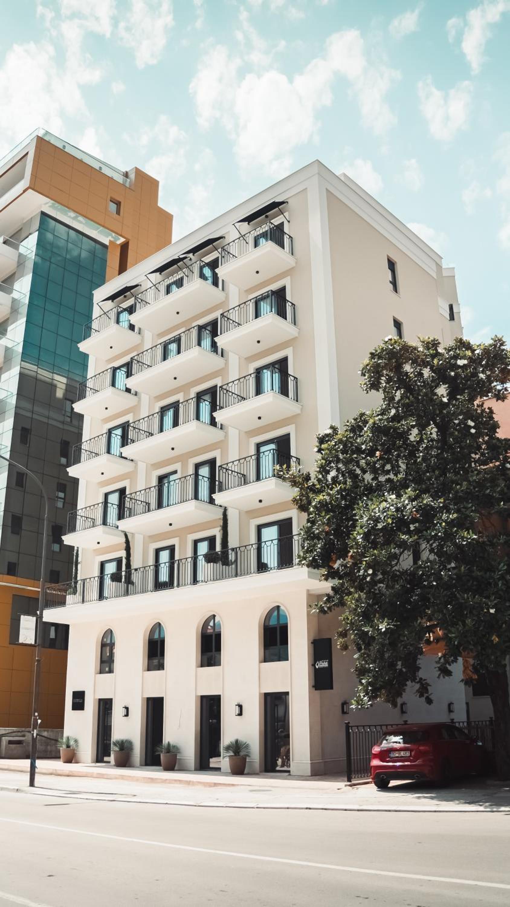 Hotel Kondo Hotel Allure - Image 1