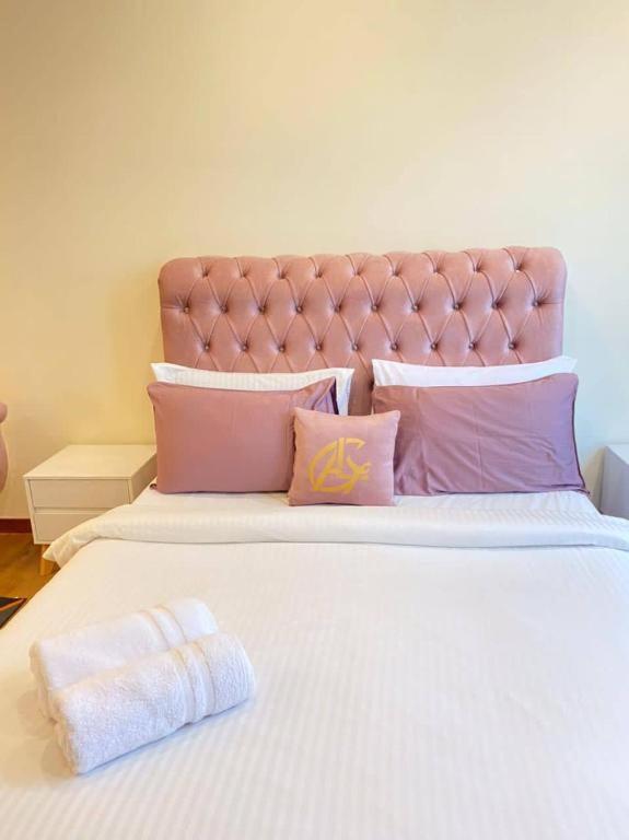 Honeymoon Suite By A Legacy Hotel - KLCC Lake View