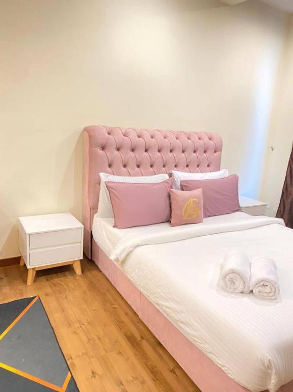 Honeymoon Suite By A Legacy Hotel - KLCC Lake View