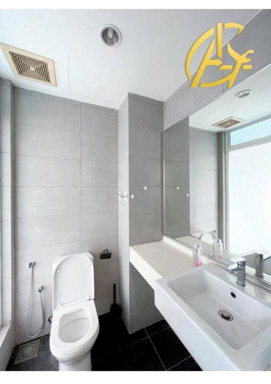 Honeymoon Suite By A Legacy Hotel - KLCC Lake View