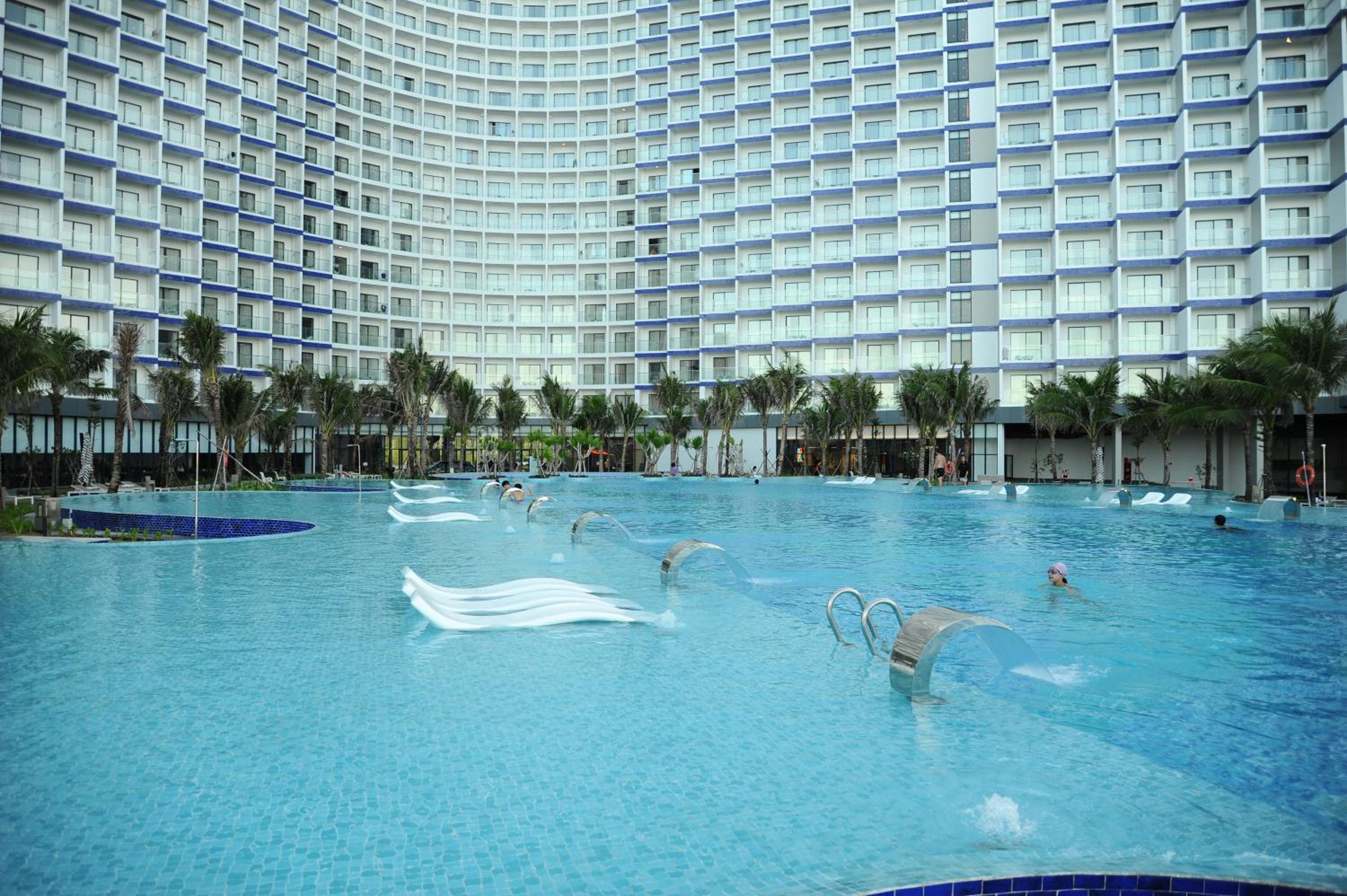 ARTRA resort- near Cam Ranh Airport view 5