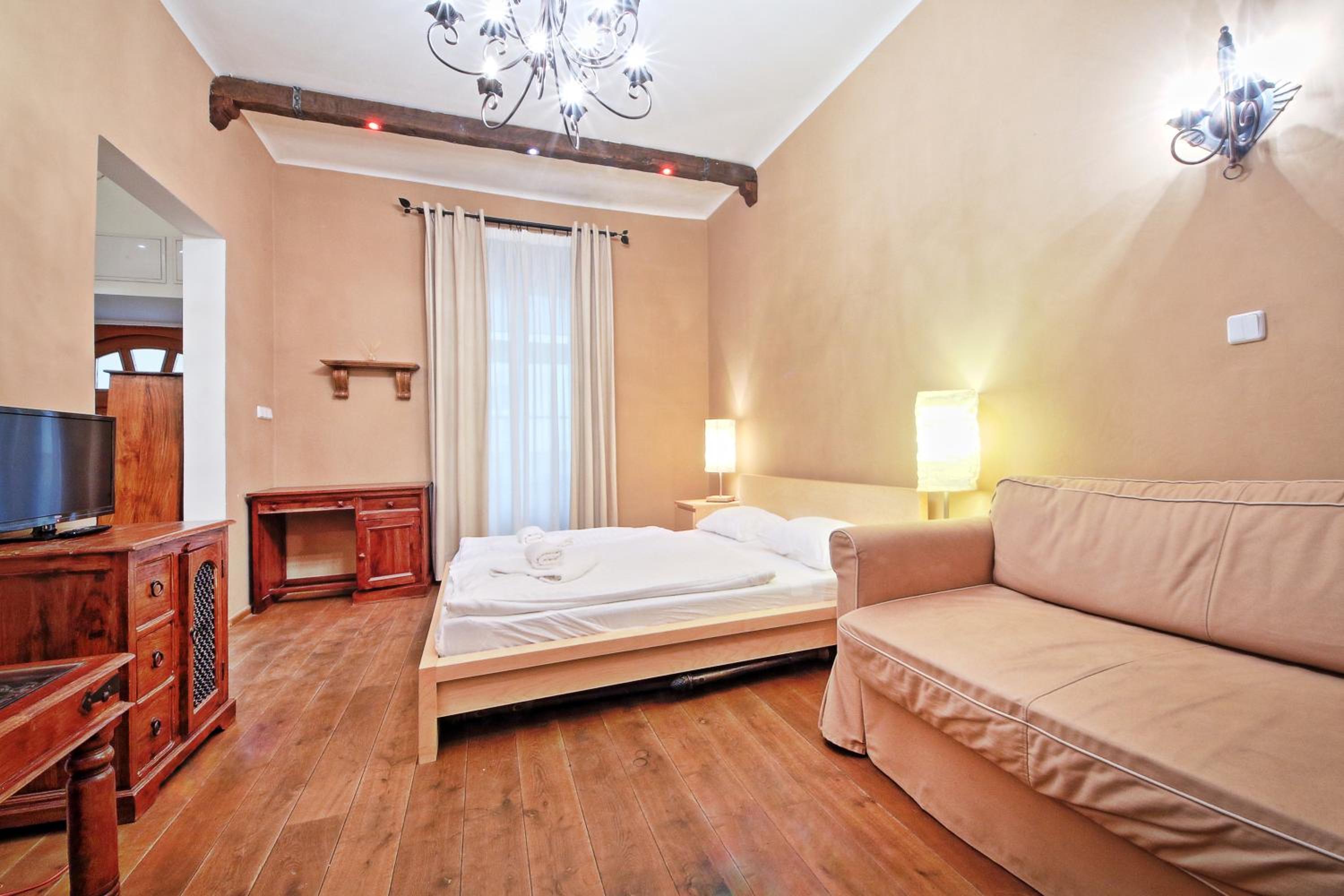 Rose Antique Apartment