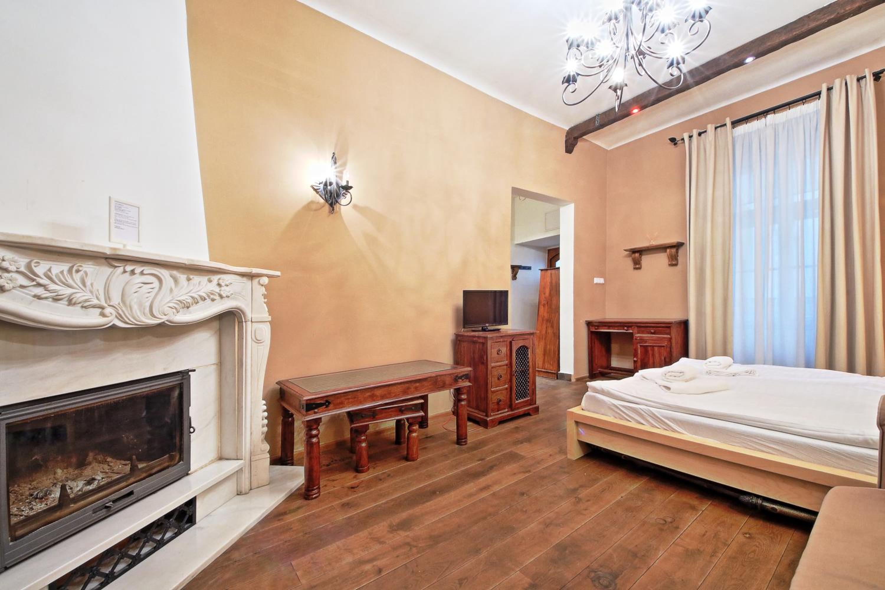 Rose Antique Apartment