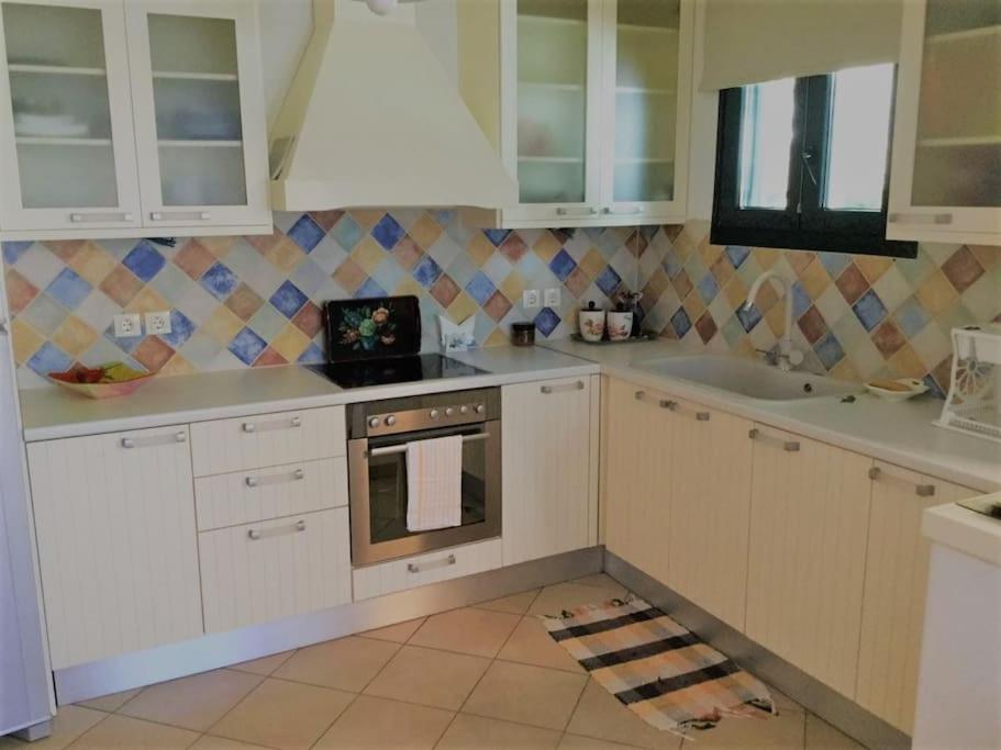 Maroussa s guesthouse