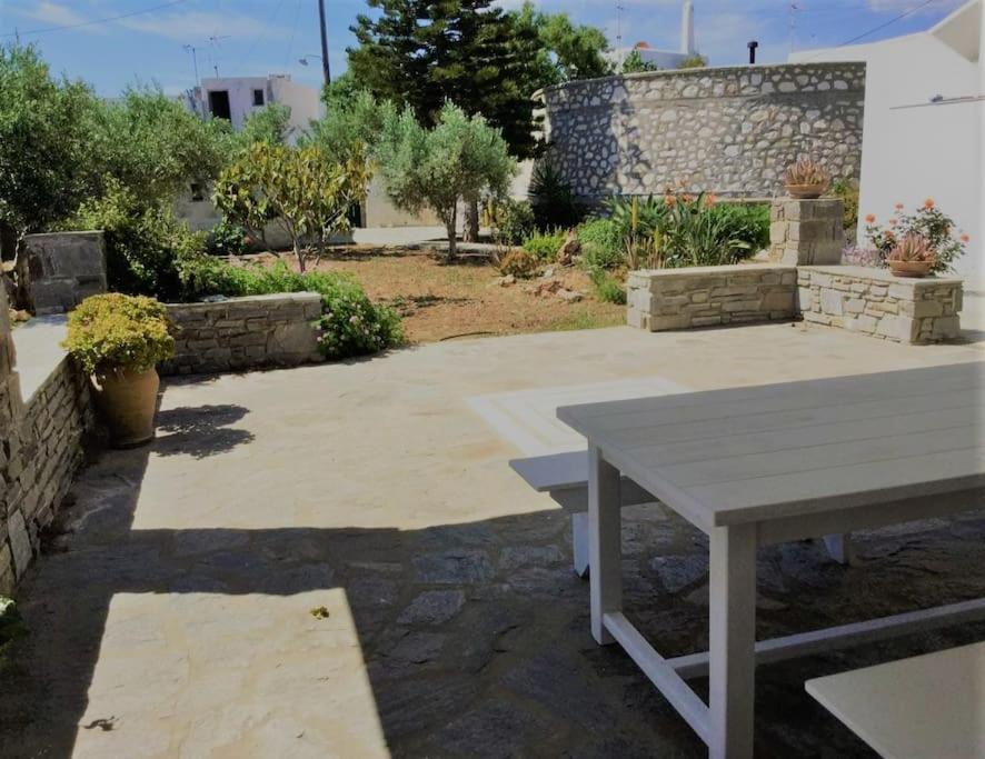 Maroussa s guesthouse