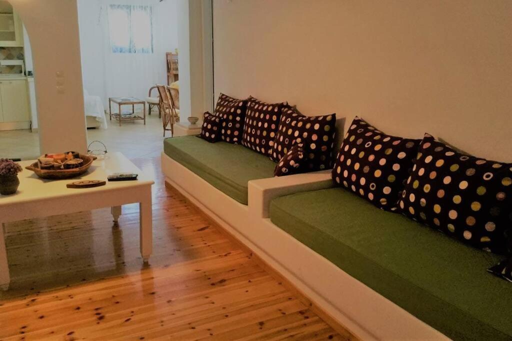 Maroussa s guesthouse