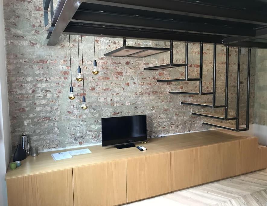 dezza loft