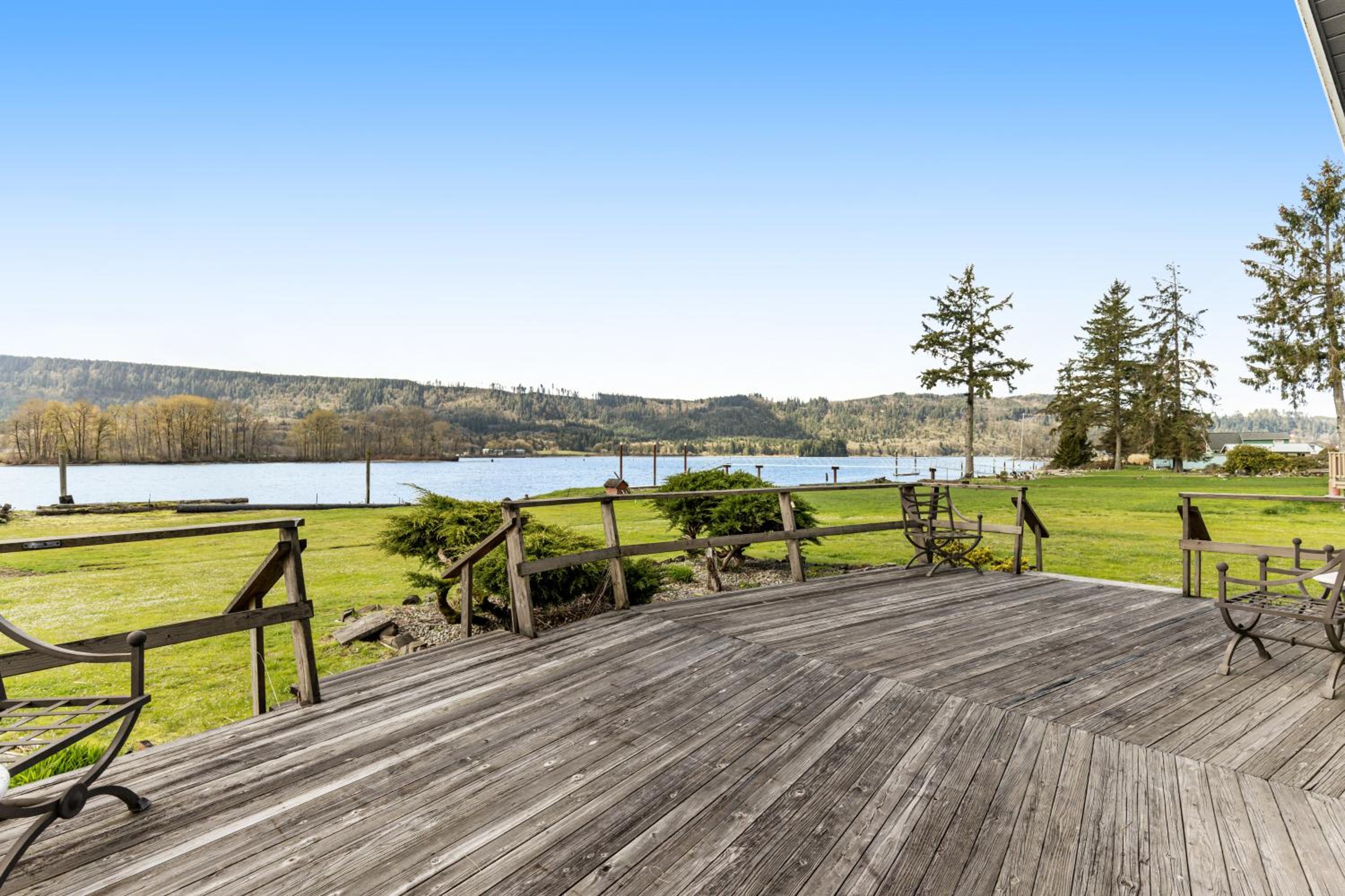 Private Dock! Escape on the River in Cathlamet
