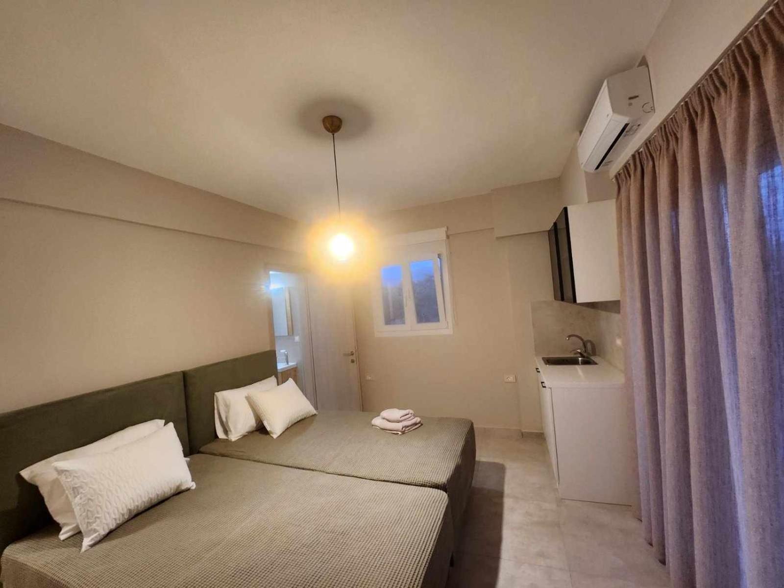 Giotis Apartments