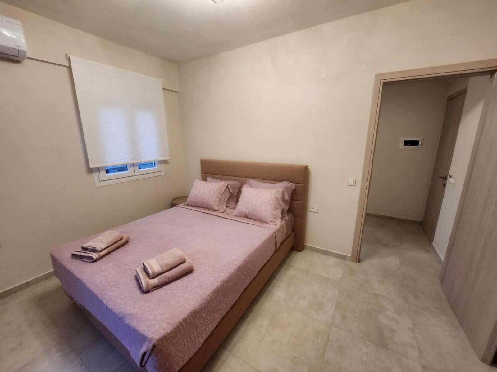 Giotis Apartments