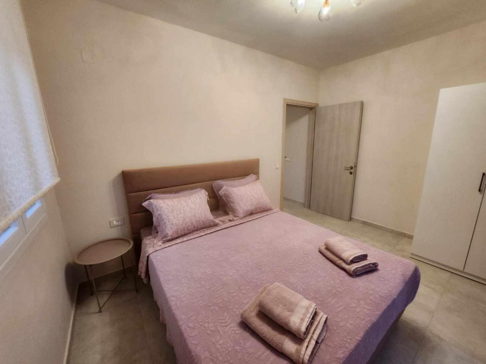 Giotis Apartments
