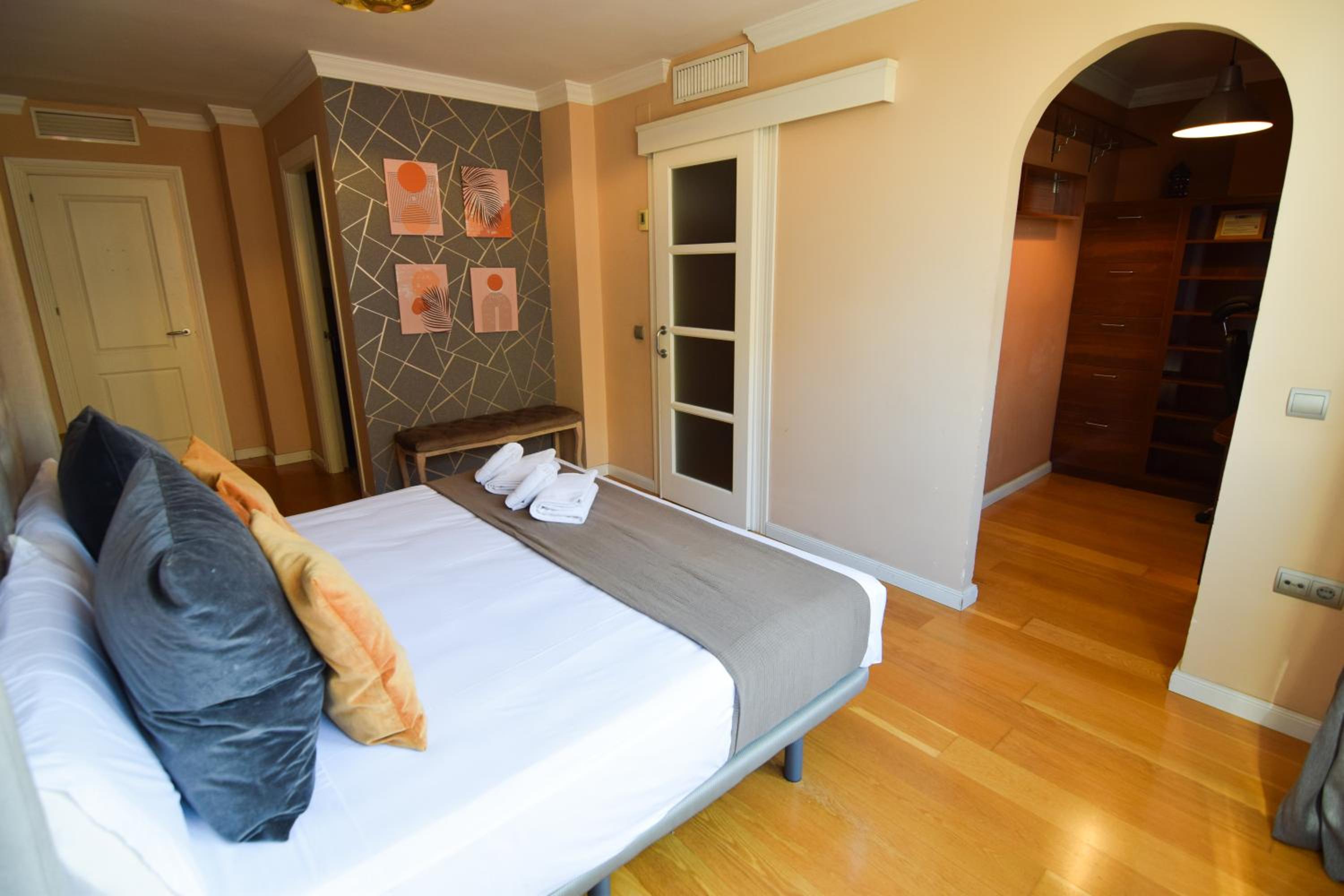 Cremades Duke Apartment