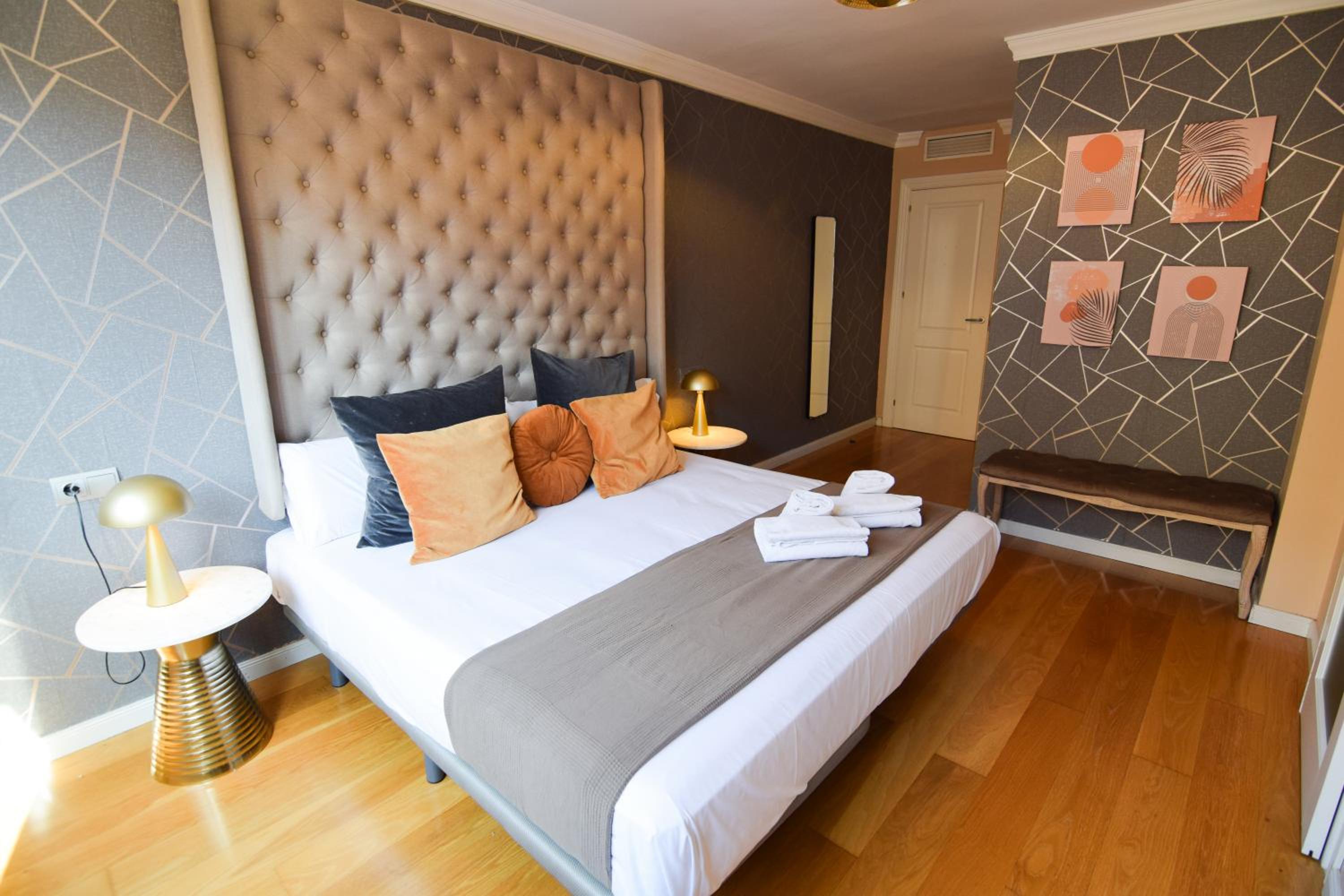 Cremades Duke Apartment