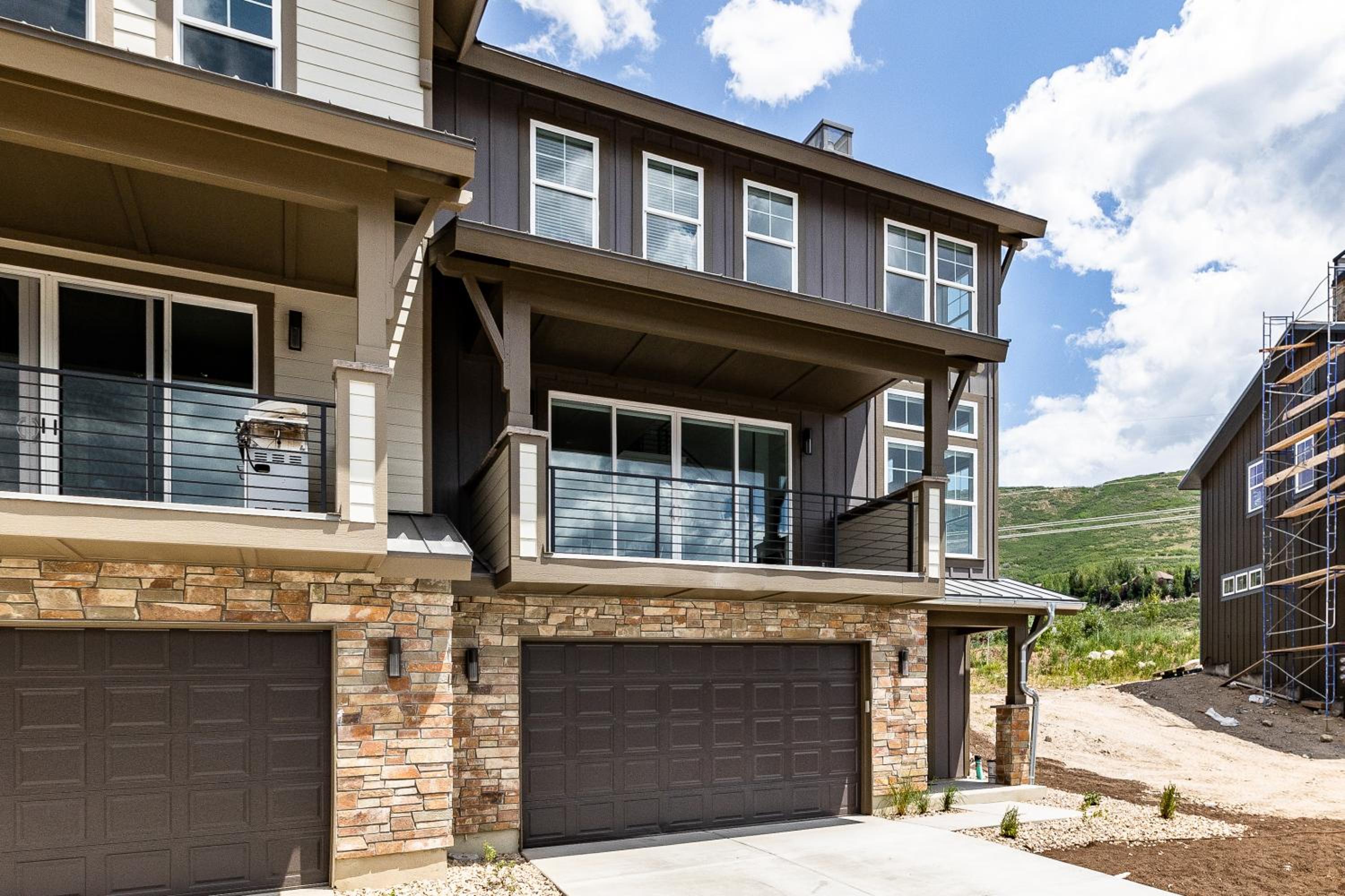 Modern Mountain Retreat