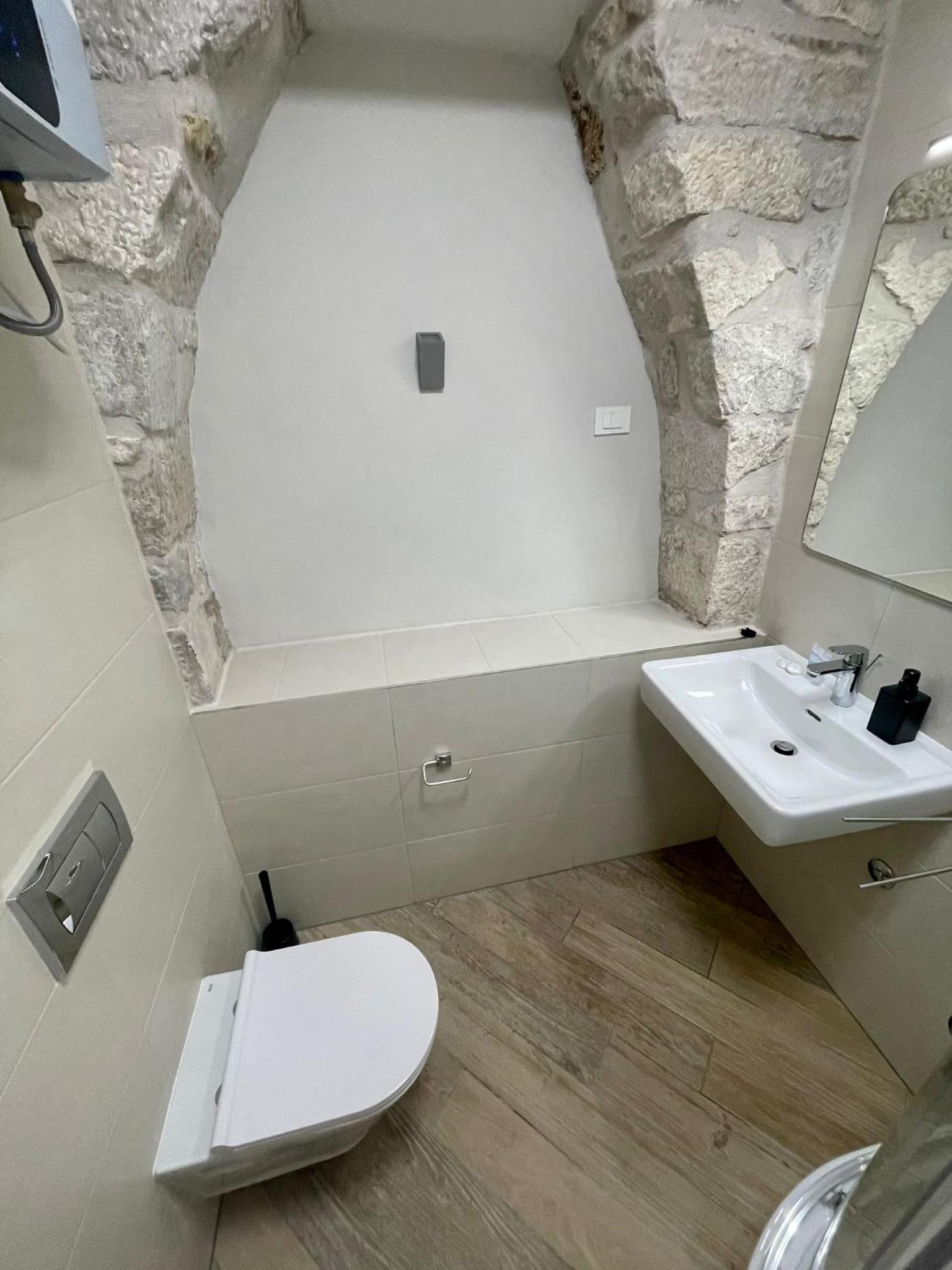 Dominium Premium Location Suites