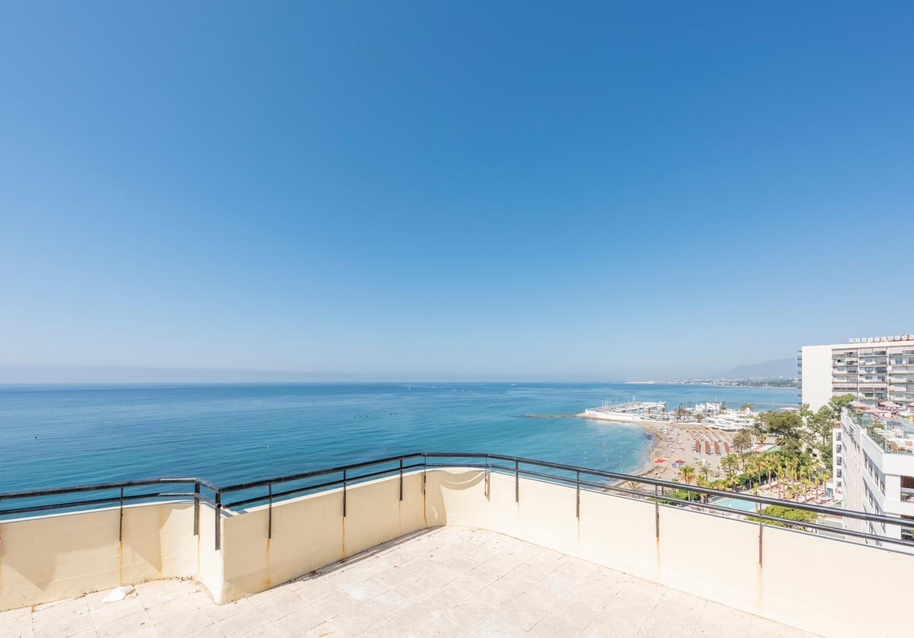 Front line beach in Marbella