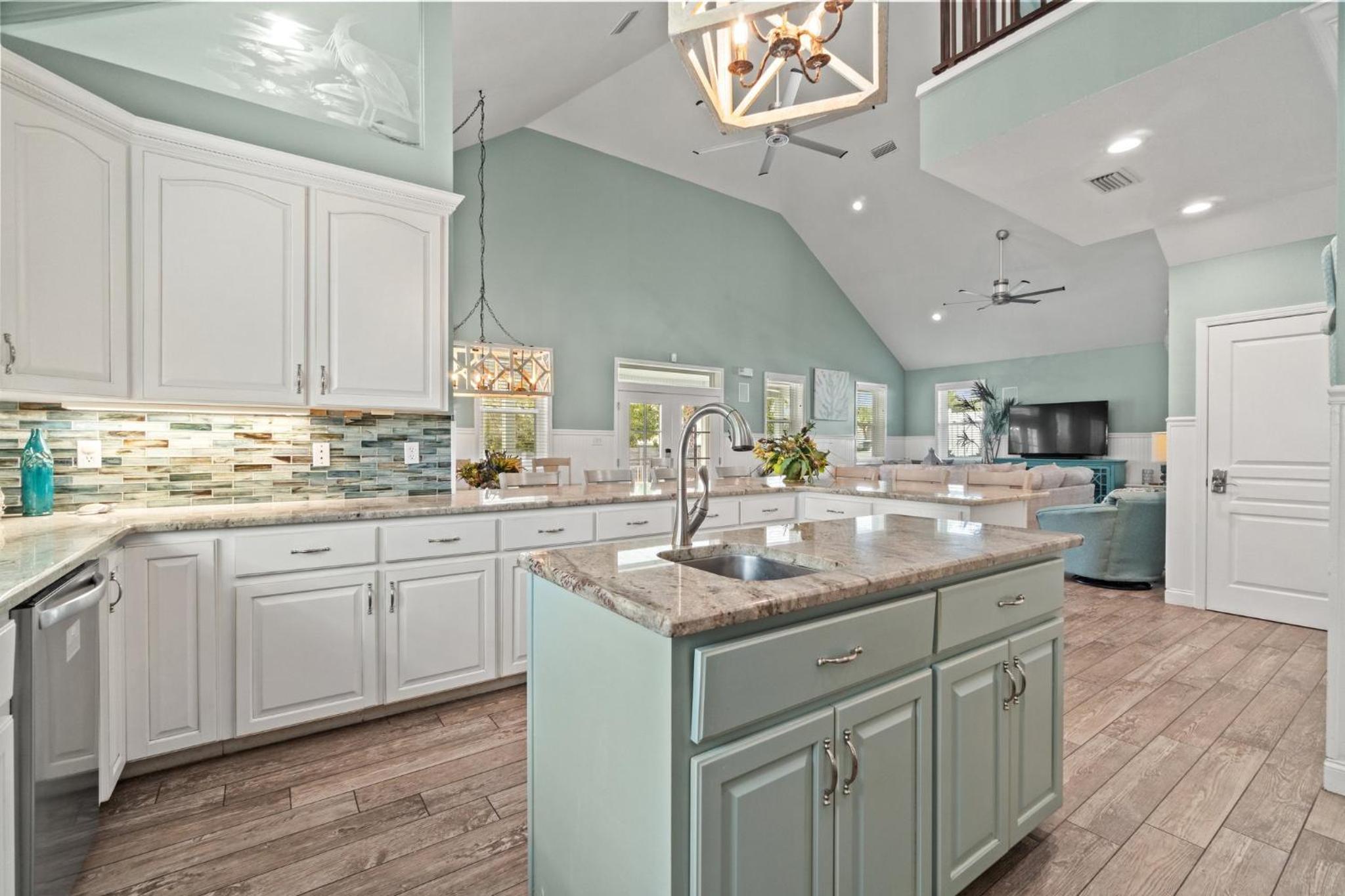 Forever Coastal With Game Room And Private Beach