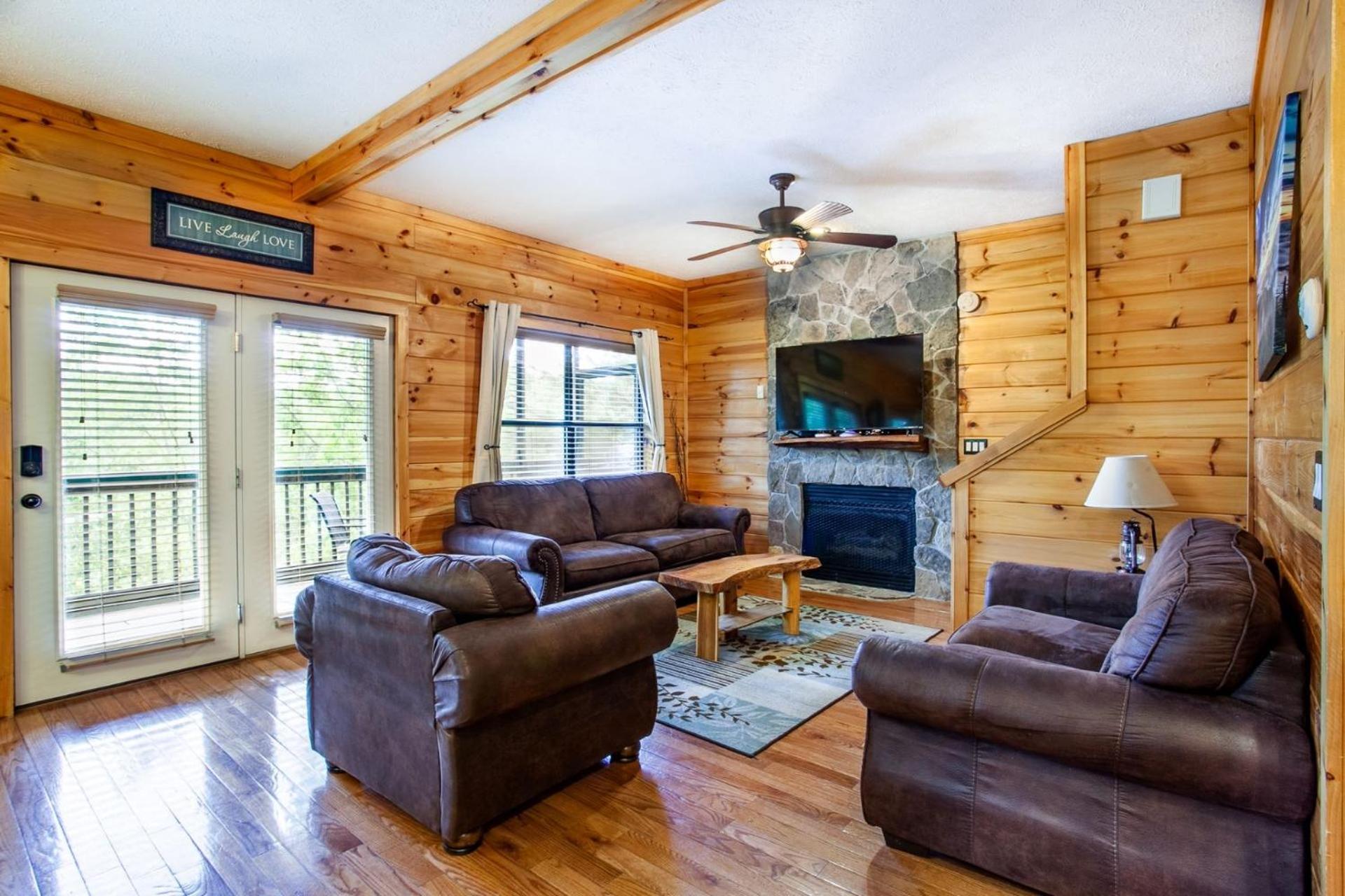 Eagle's Landing cabin view 5