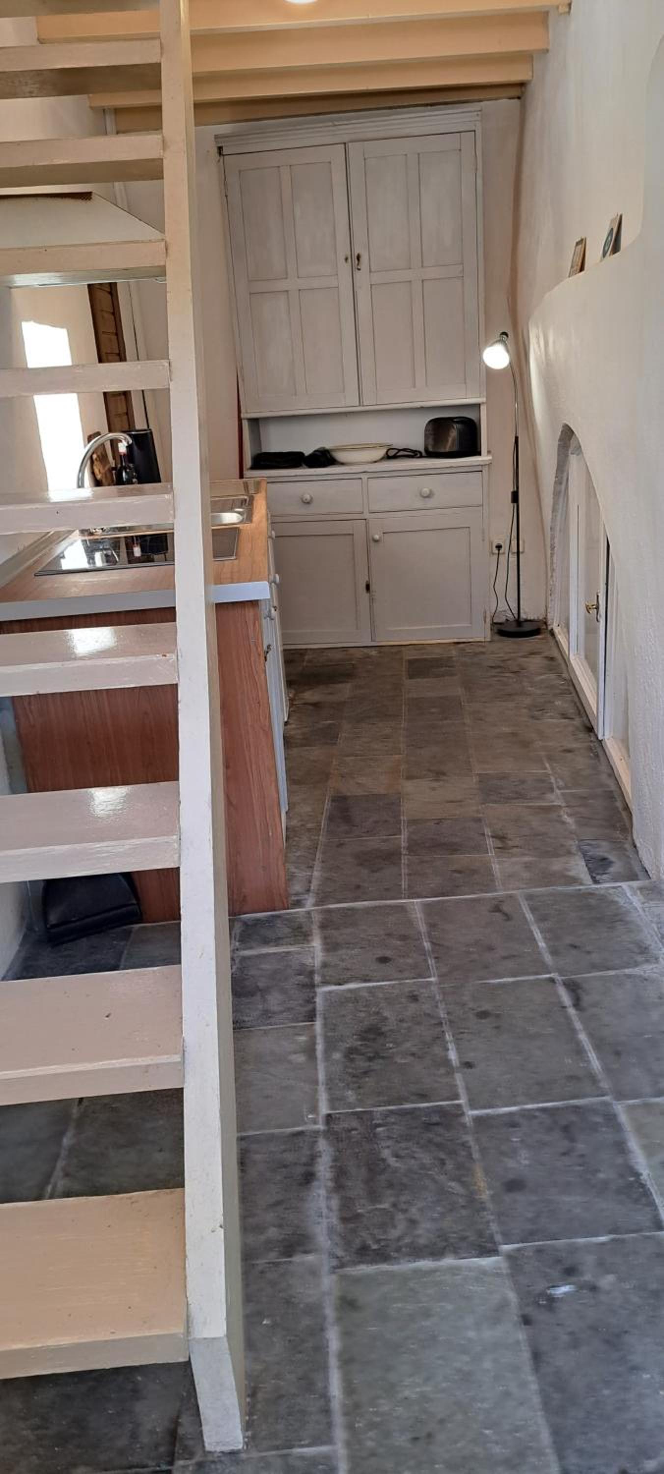 The Retreat in the heart of Old Town Rhodes