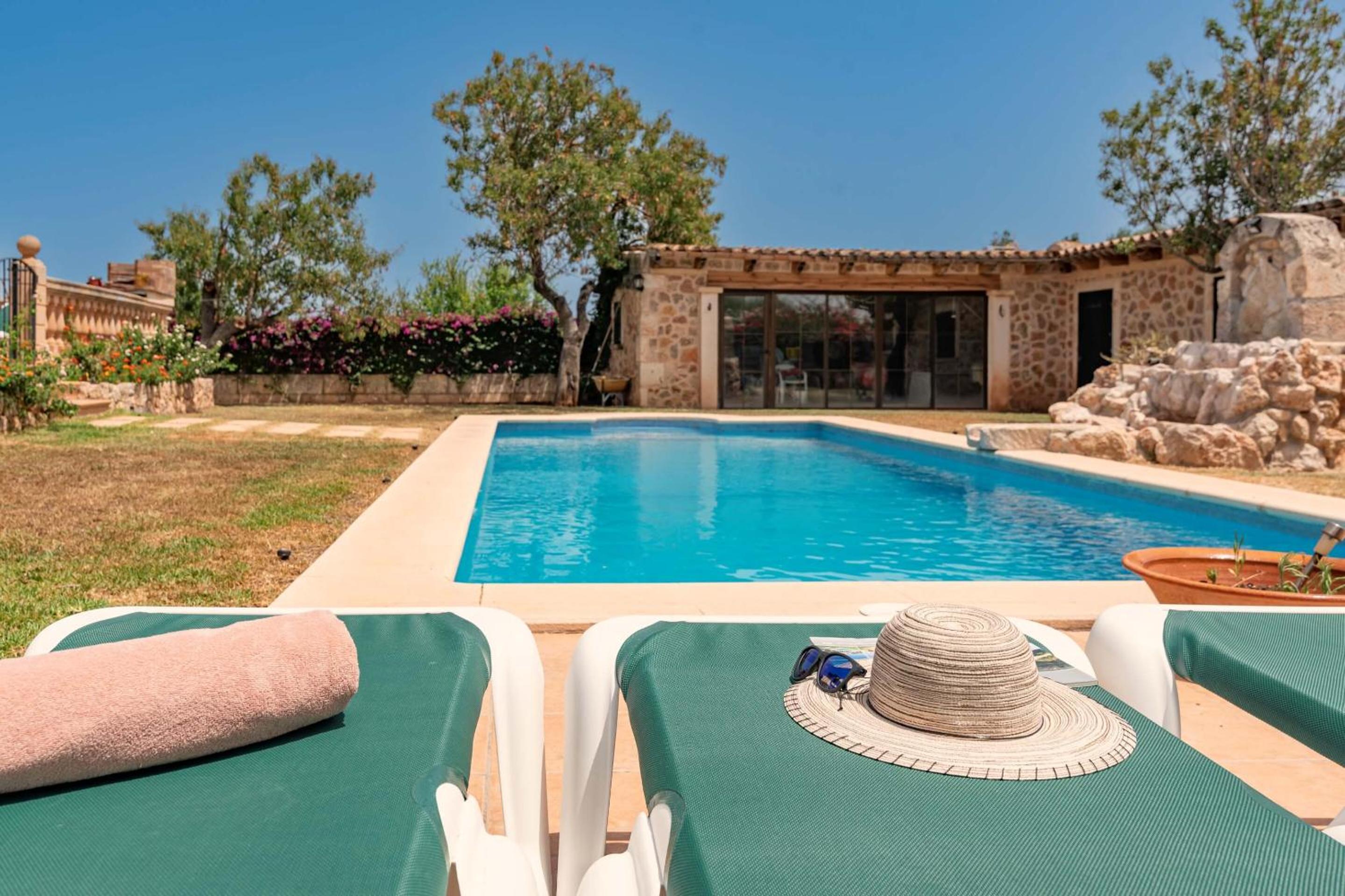 Villa Els Amatllers by Sealand Villas
