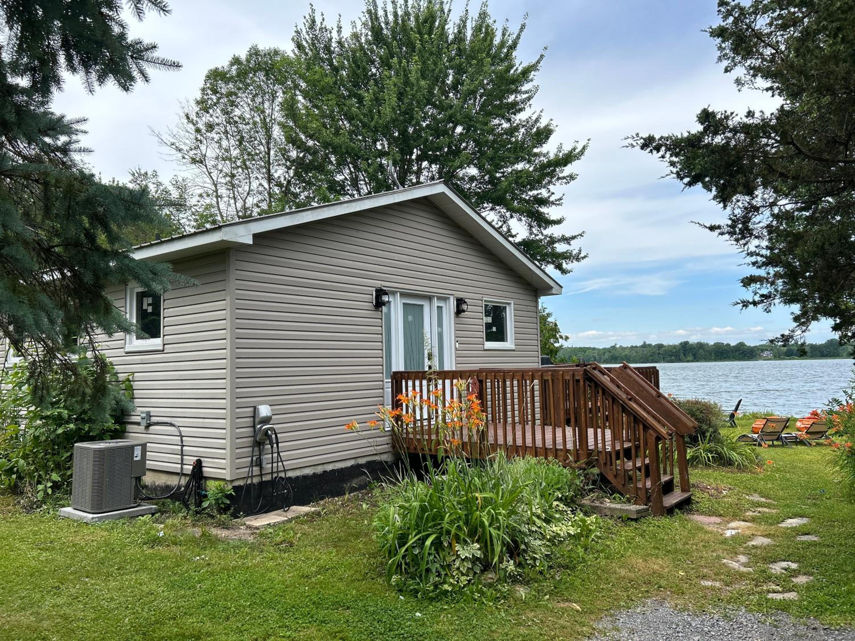 Modern, Sunset Waterfront Cottage with EV Charger