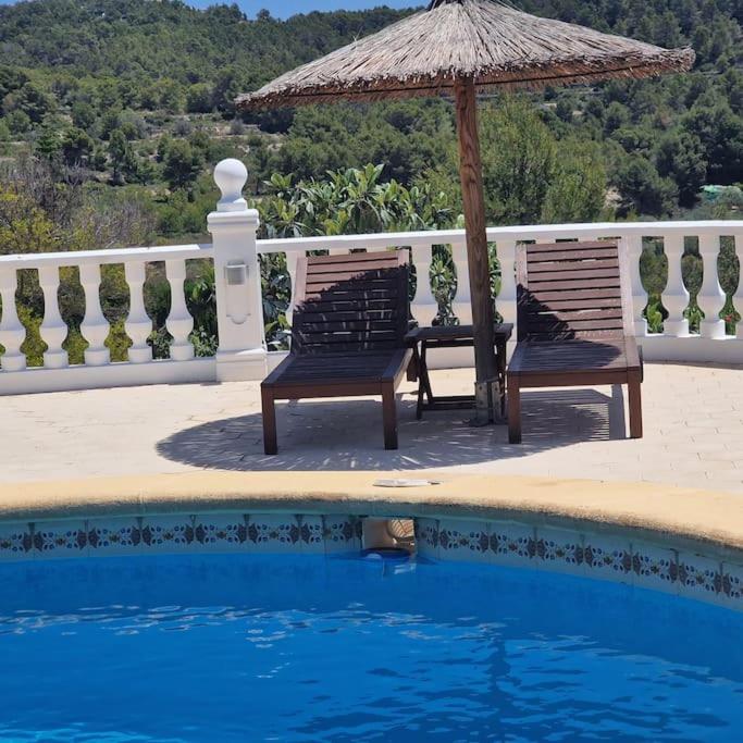 Luxe privé villa met zeezicht