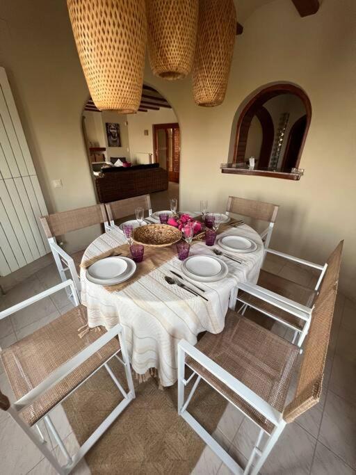 Luxe privé villa met zeezicht