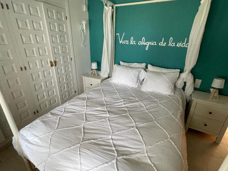 Luxe privé villa met zeezicht