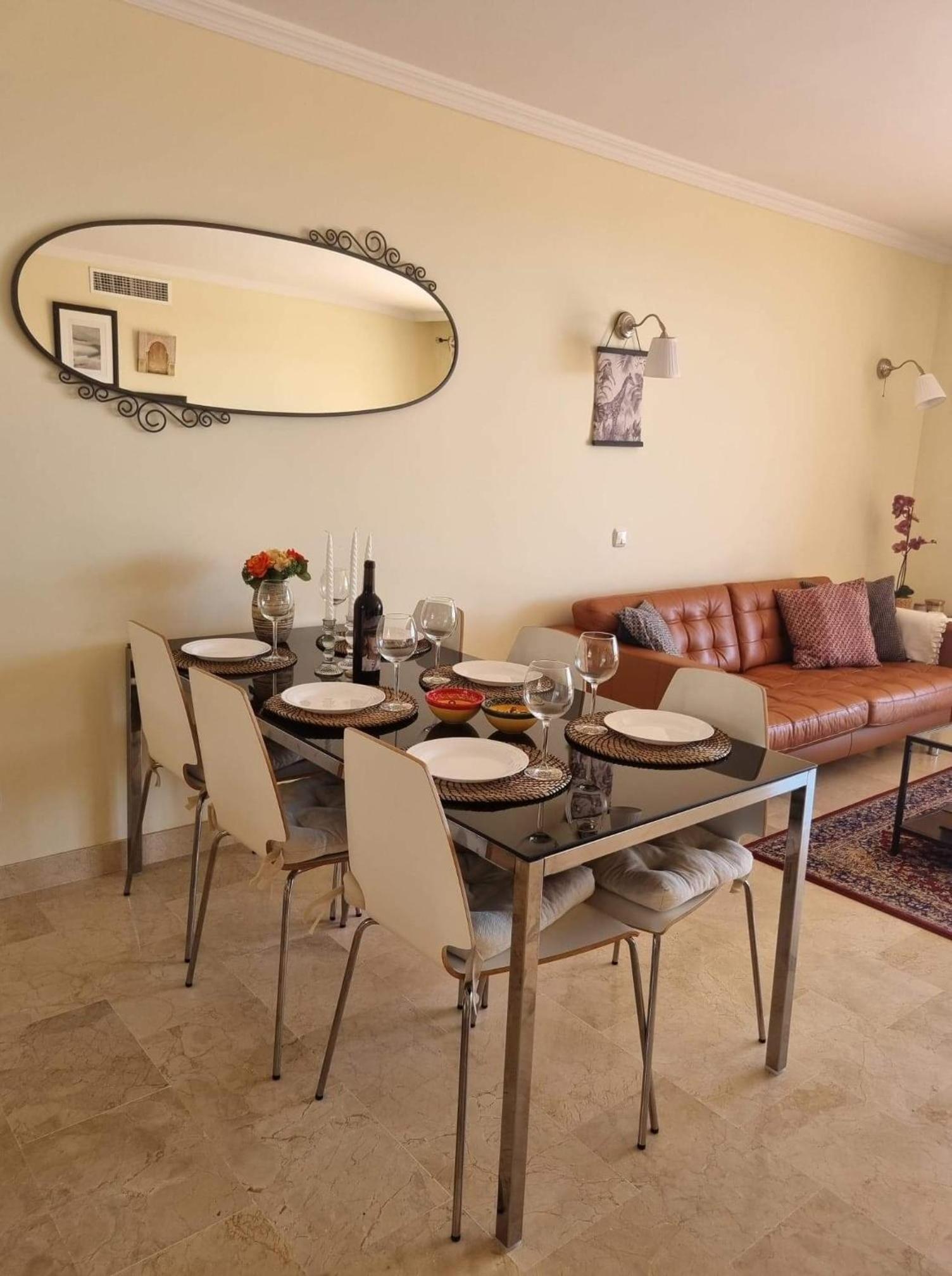 Elegant apartment with fantastic views At the top of Calahonda photo 5