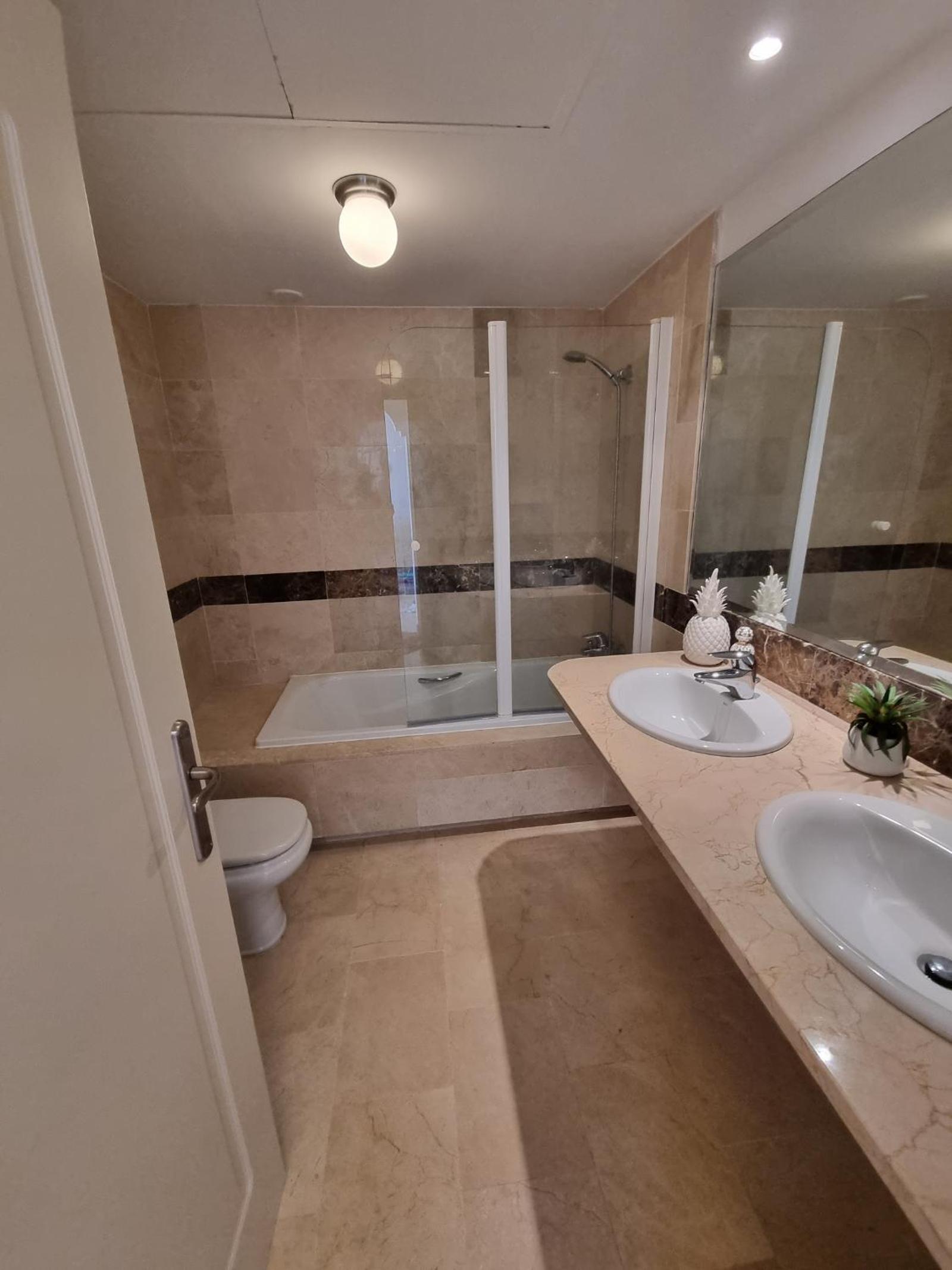 Elegant apartment with fantastic views At the top of Calahonda