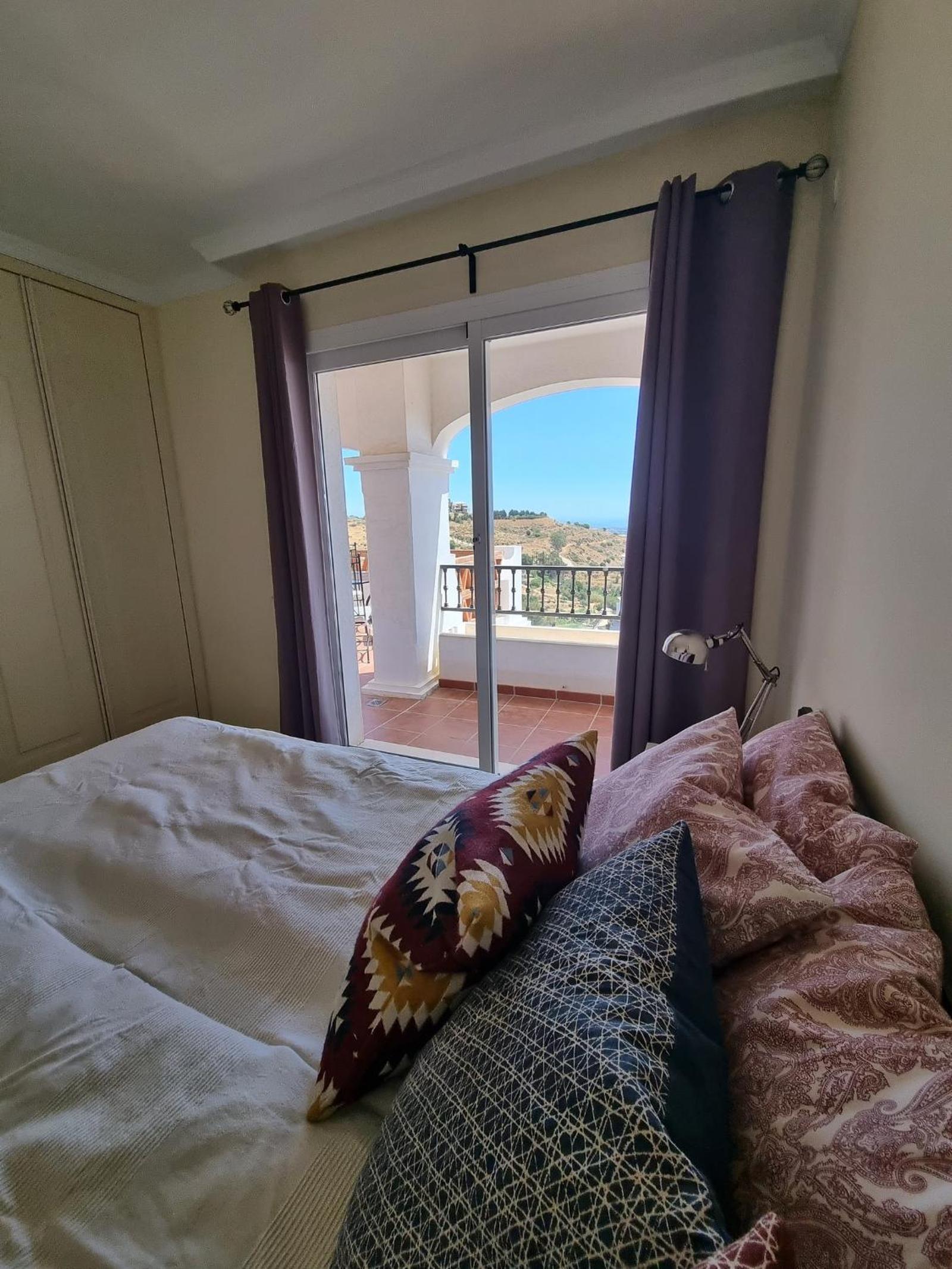 Elegant apartment with fantastic views At the top of Calahonda
