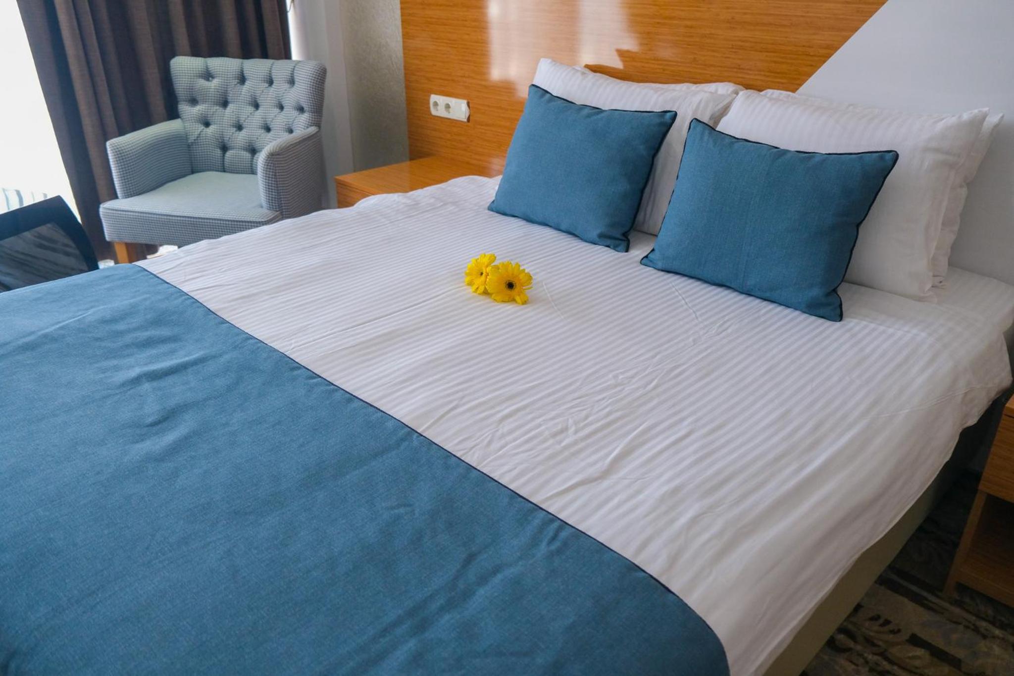 Bulvar Hotel - Image 22